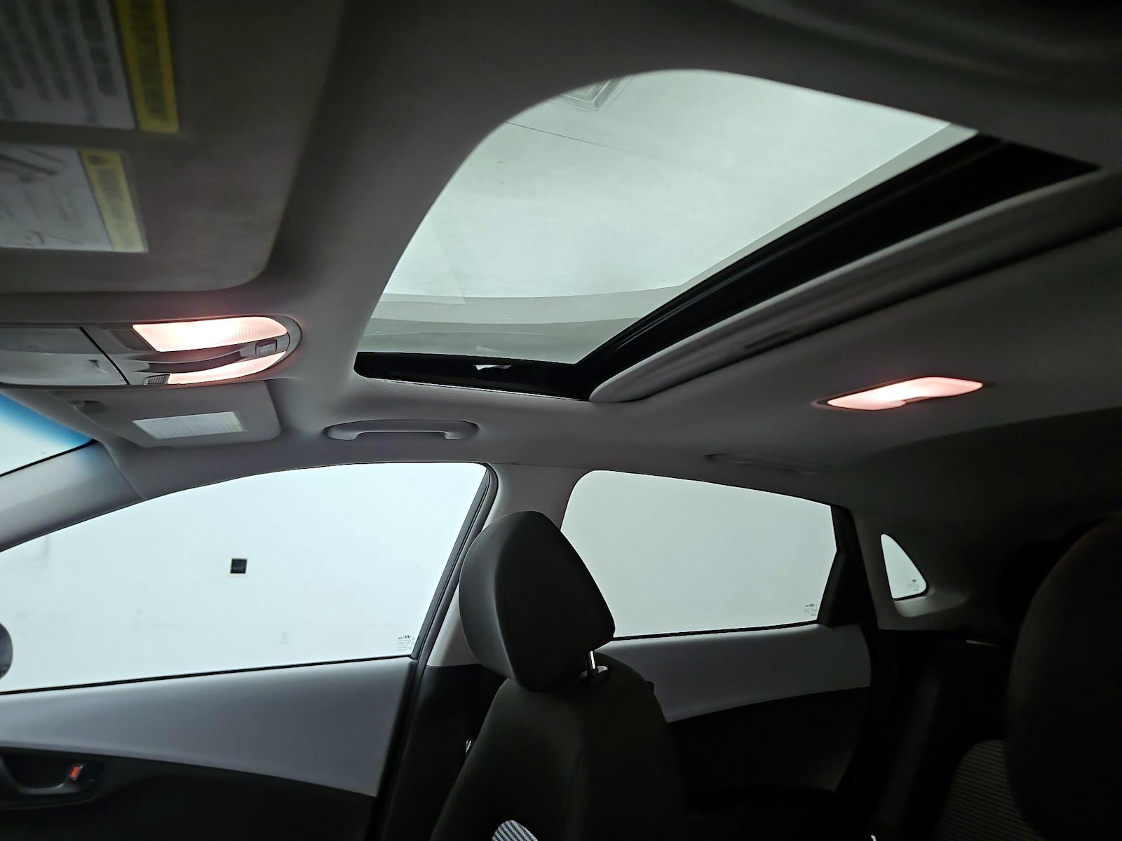 2020 Hyundai Kona SEL Plus - Photo 19
