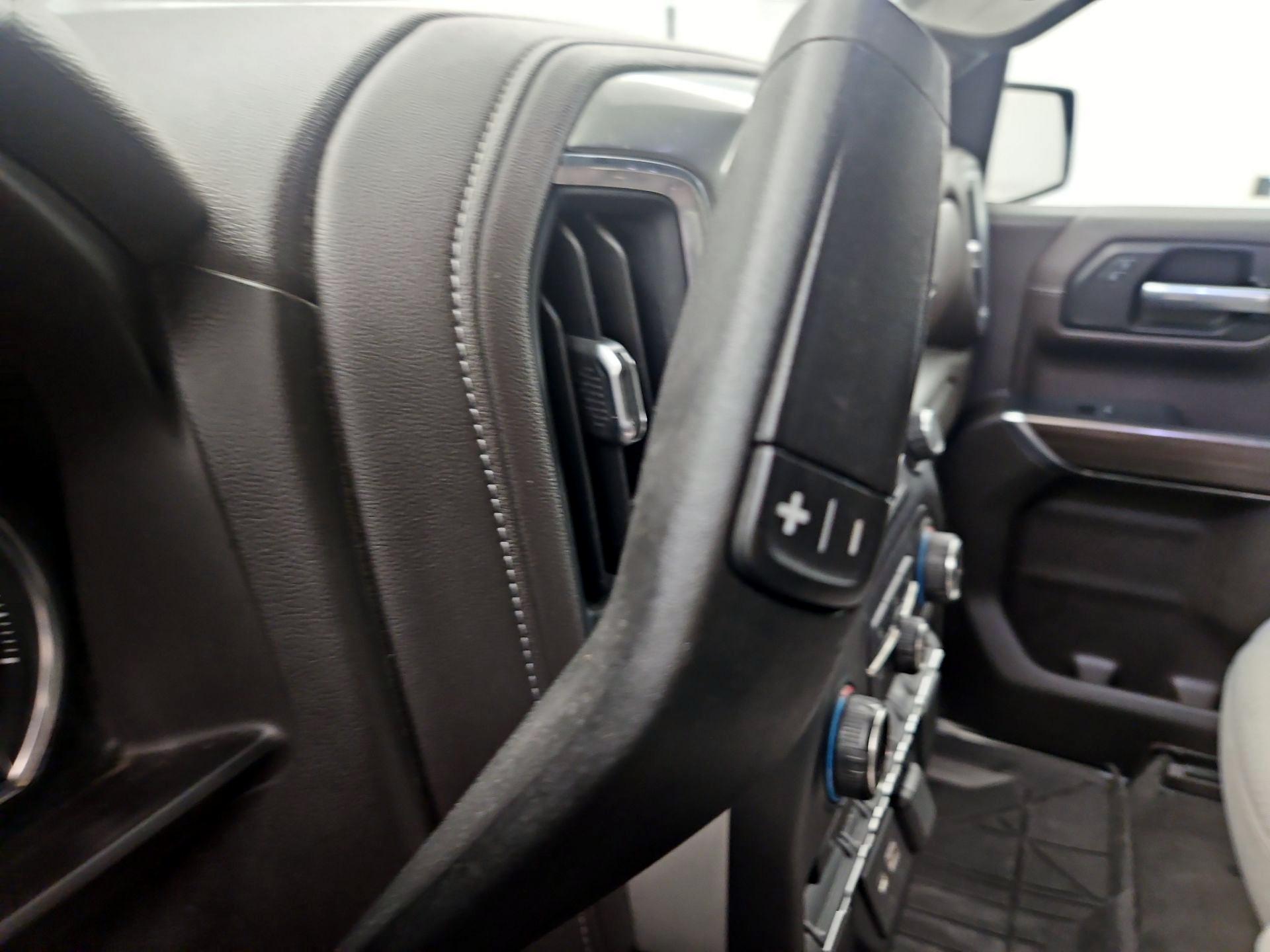Thumbnail: 2021 Chevrolet Silverado 1500 - 15