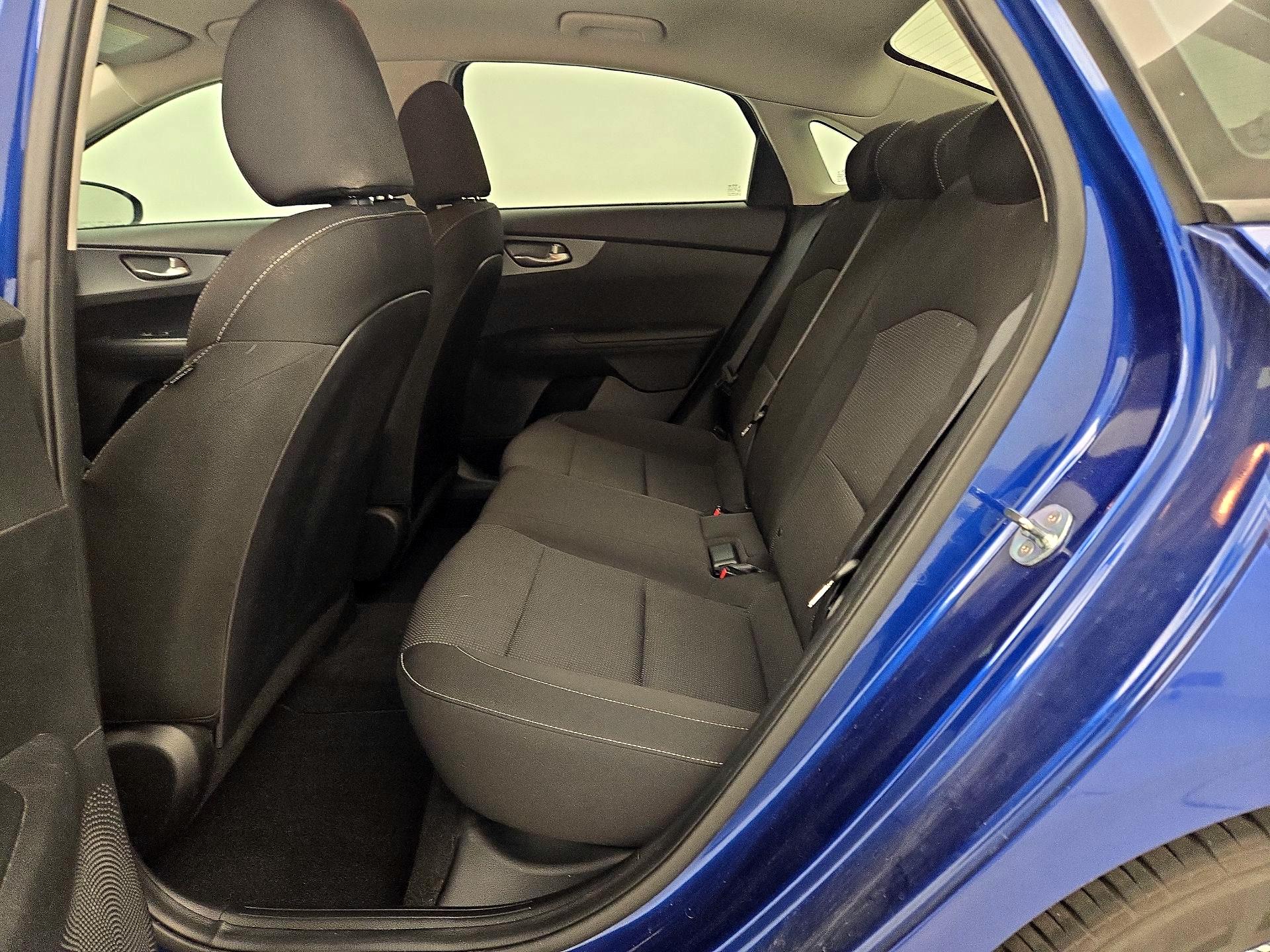 Thumbnail: 2020 Kia Forte - 19