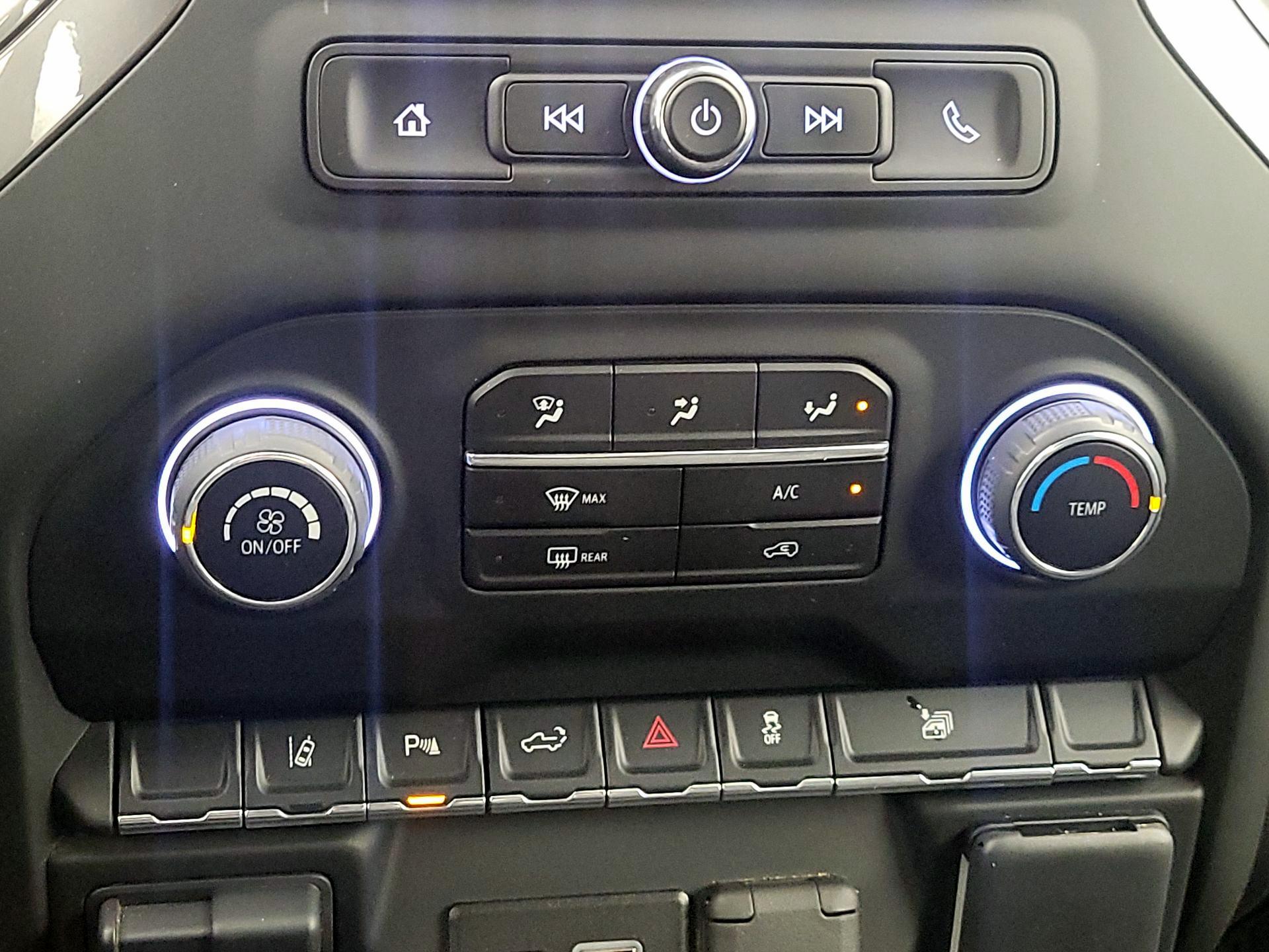 Thumbnail: 2024 Chevrolet Silverado 2500 - 17