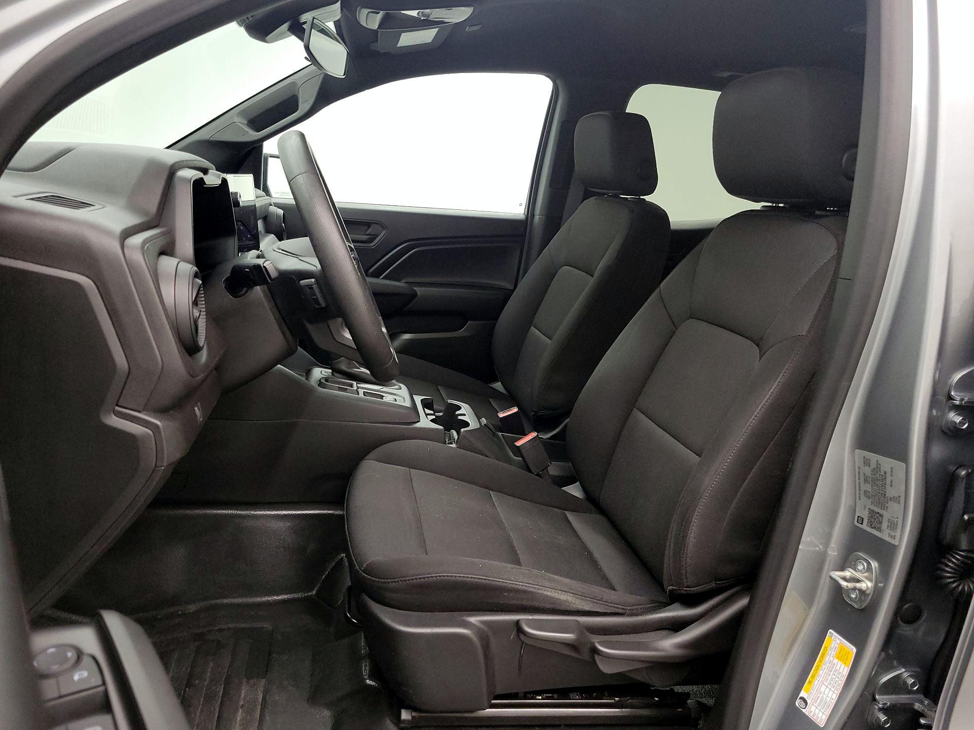 Thumbnail: 2023 Chevrolet Colorado - 11