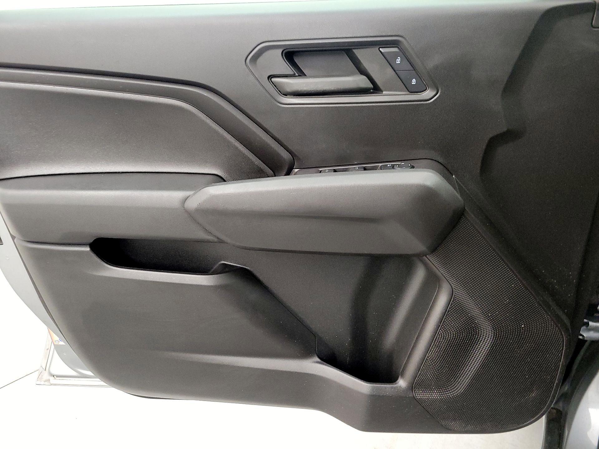 Thumbnail: 2023 Chevrolet Colorado - 12