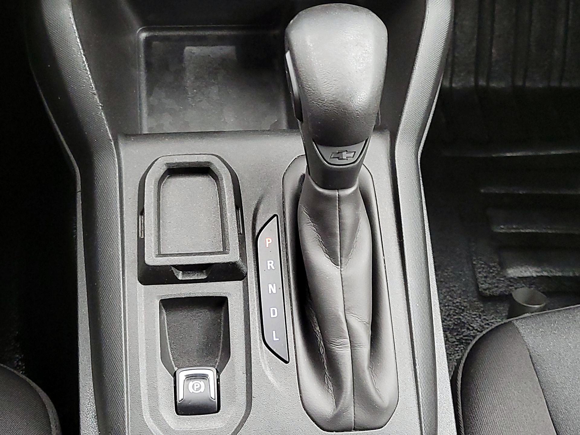 Thumbnail: 2023 Chevrolet Colorado - 17