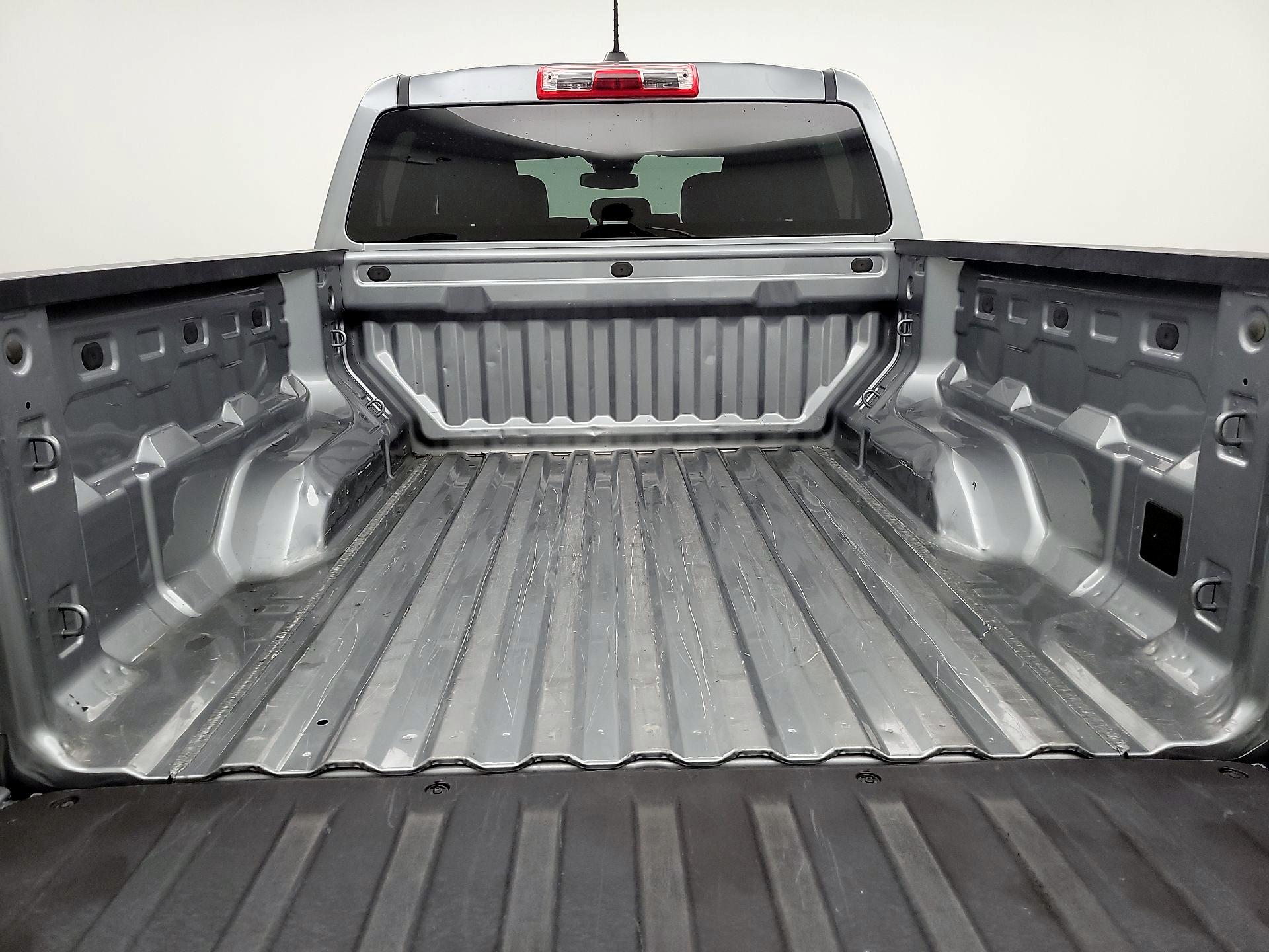 Thumbnail: 2023 Chevrolet Colorado - 20