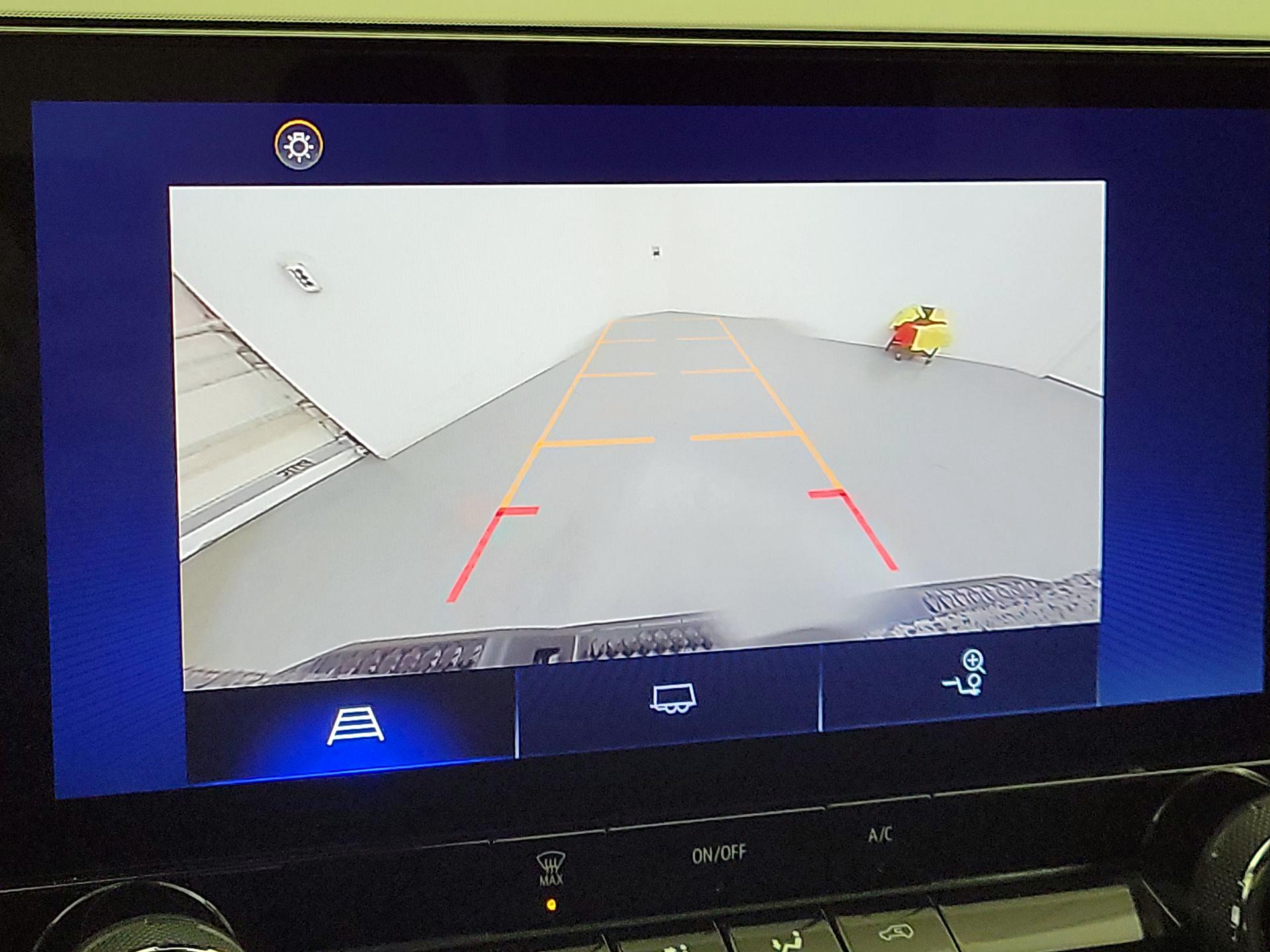 Thumbnail: 2023 Chevrolet Colorado - 14