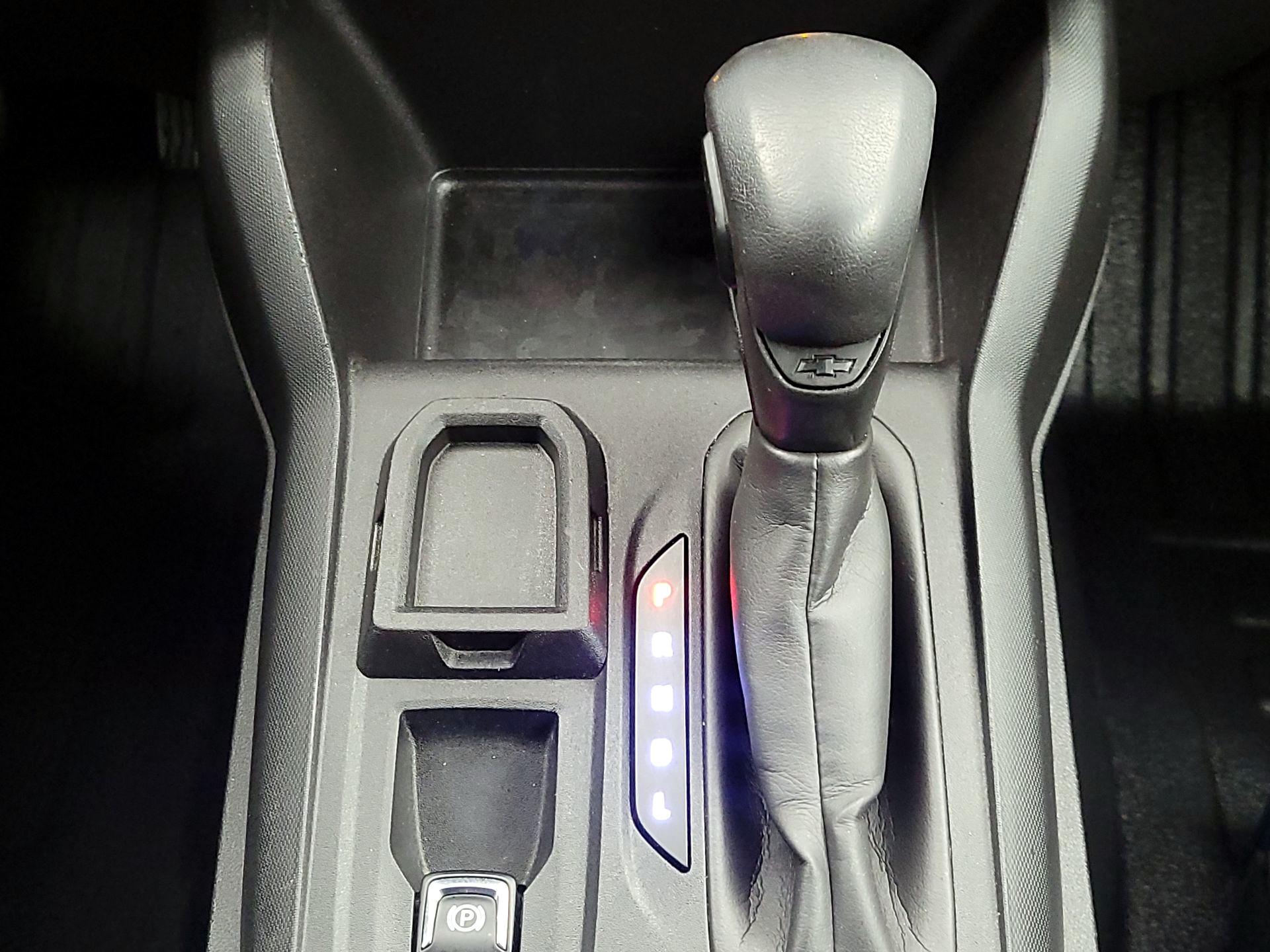 Thumbnail: 2023 Chevrolet Colorado - 17