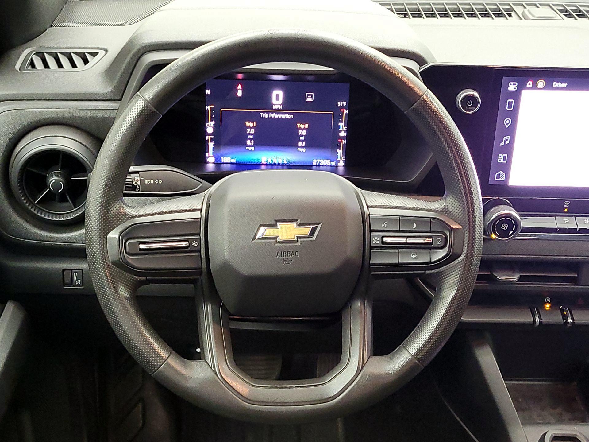 Thumbnail: 2023 Chevrolet Colorado - 10