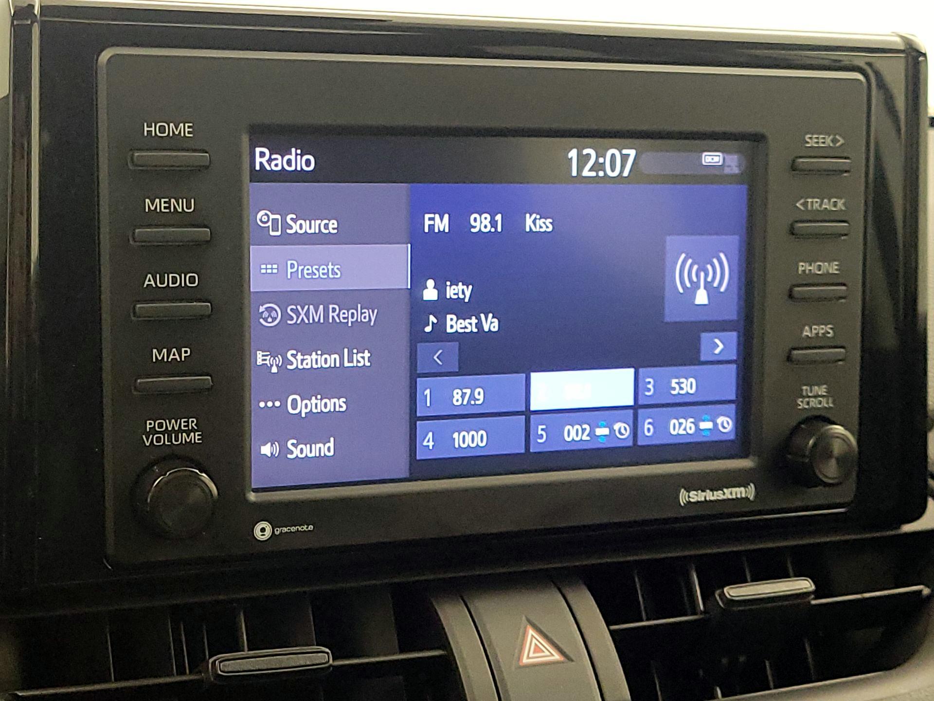 Thumbnail: 2022 Toyota RAV4 - 16