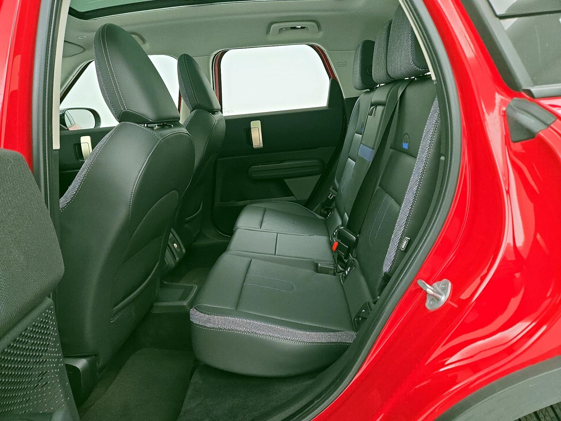 Thumbnail: 2025 MINI Cooper Countryman - 19