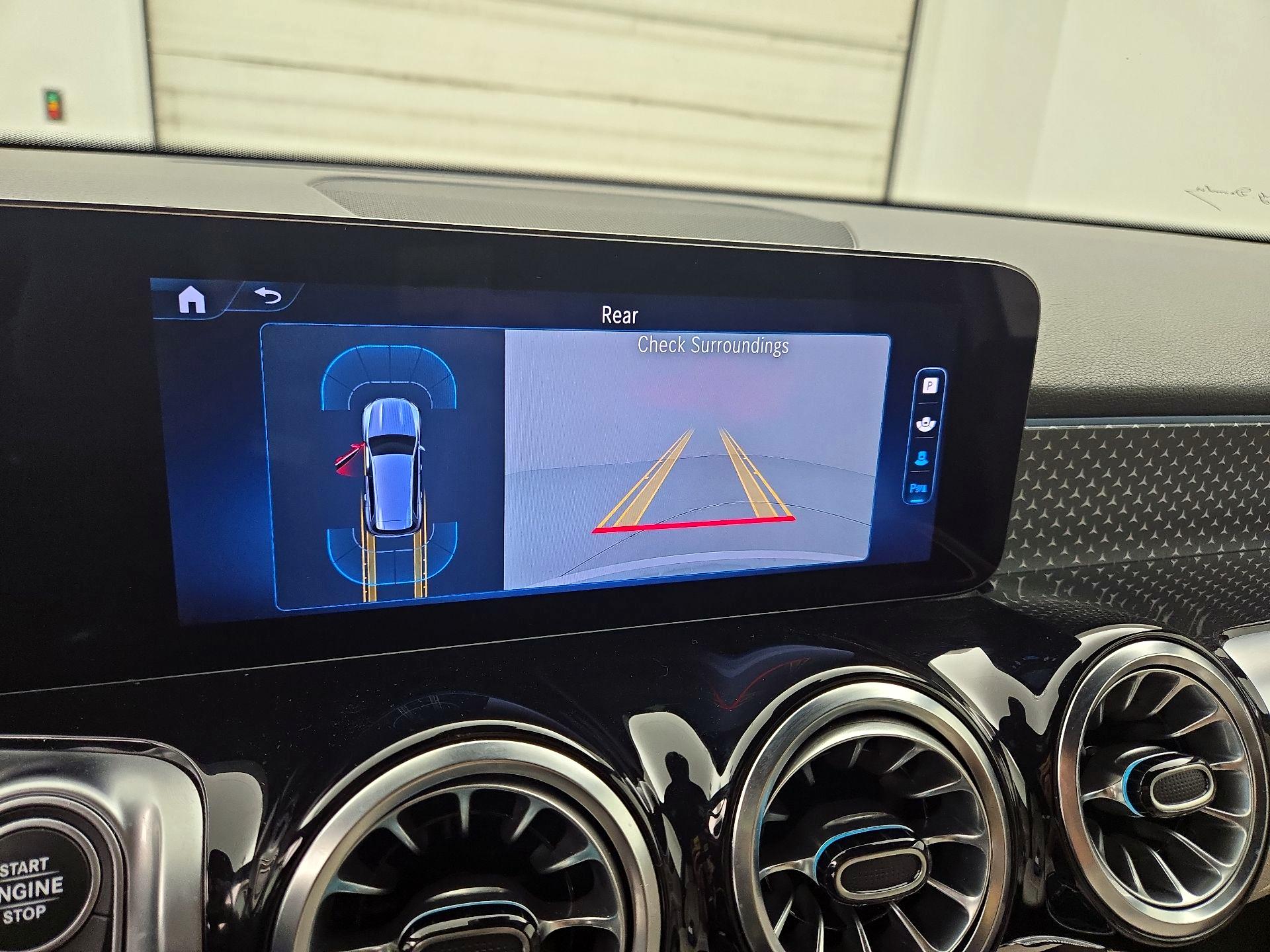 Thumbnail: 2024 Mercedes-Benz GLB - 14