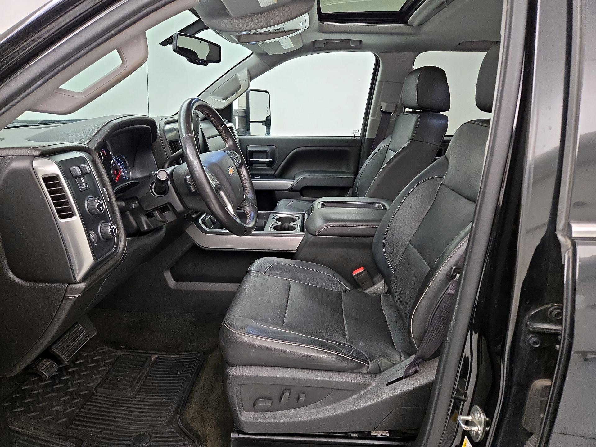 Thumbnail: 2015 Chevrolet Silverado 2500 - 11