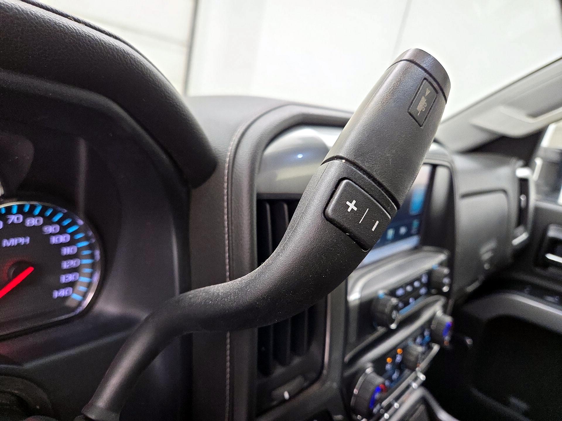 Thumbnail: 2015 Chevrolet Silverado 2500 - 17