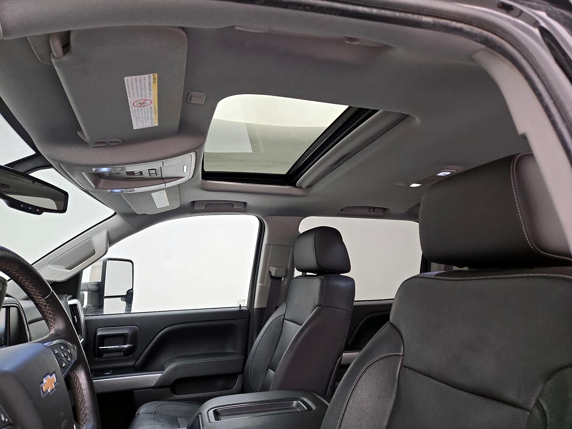 Thumbnail: 2015 Chevrolet Silverado 2500 - 19