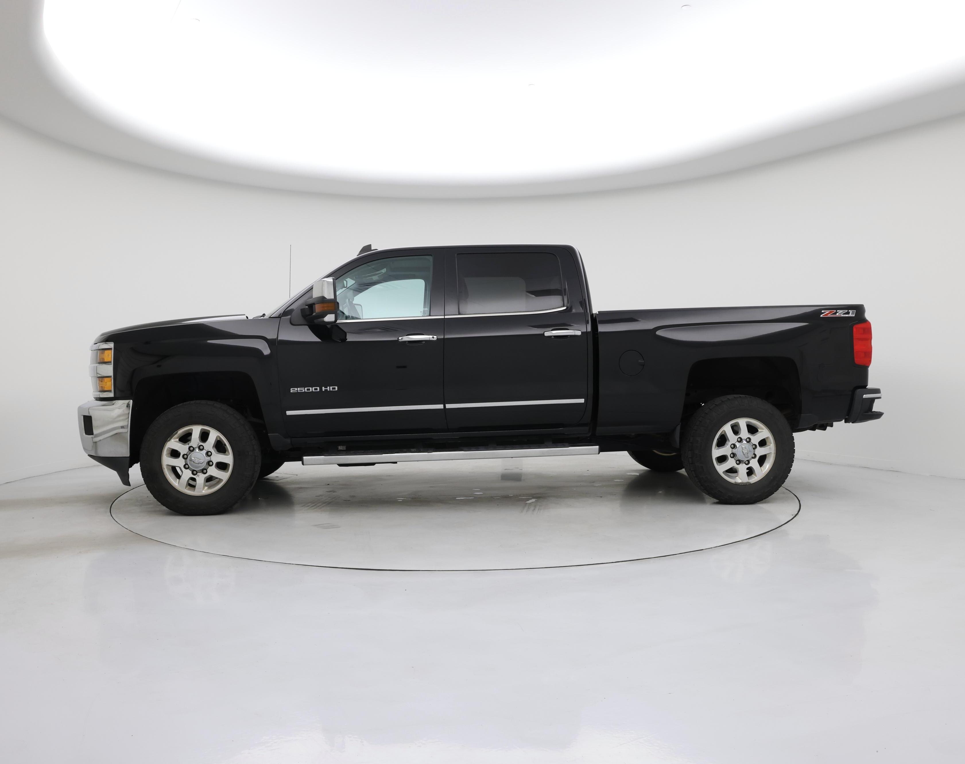 Thumbnail: 2015 Chevrolet Silverado 2500 - 3