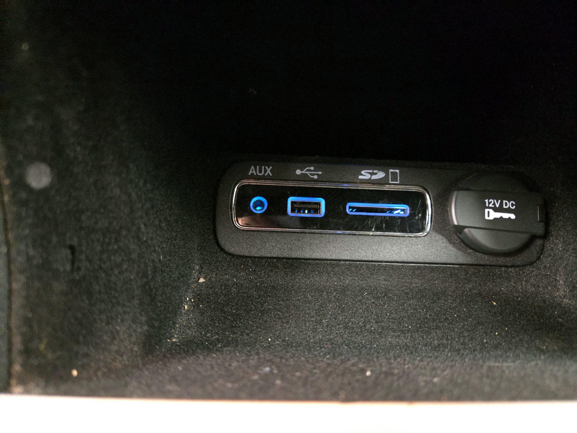 Thumbnail: 2014 Jeep Grand Cherokee - 19