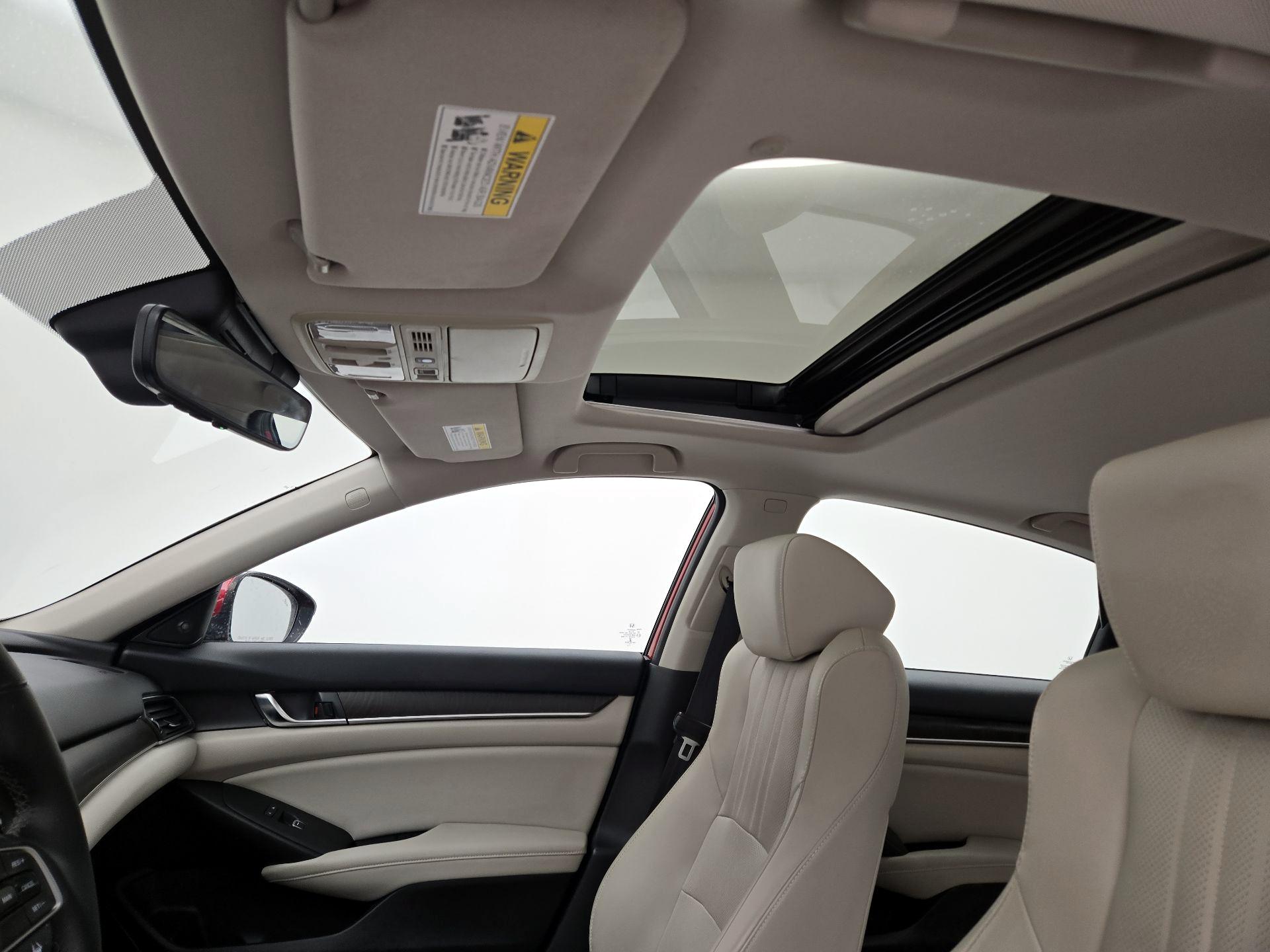 Thumbnail: 2018 Honda Accord - 20