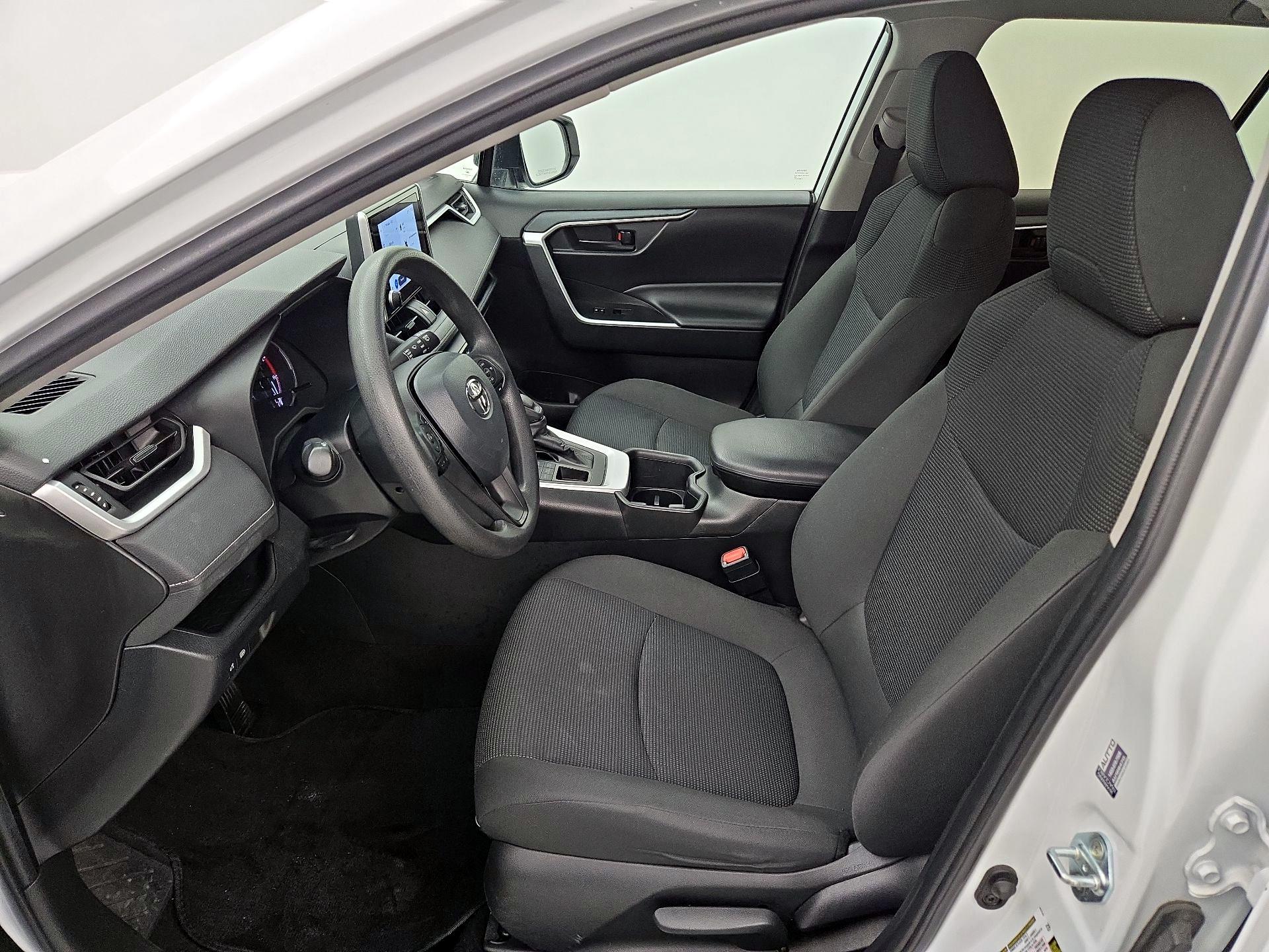 Thumbnail: 2024 Toyota RAV4 - 11