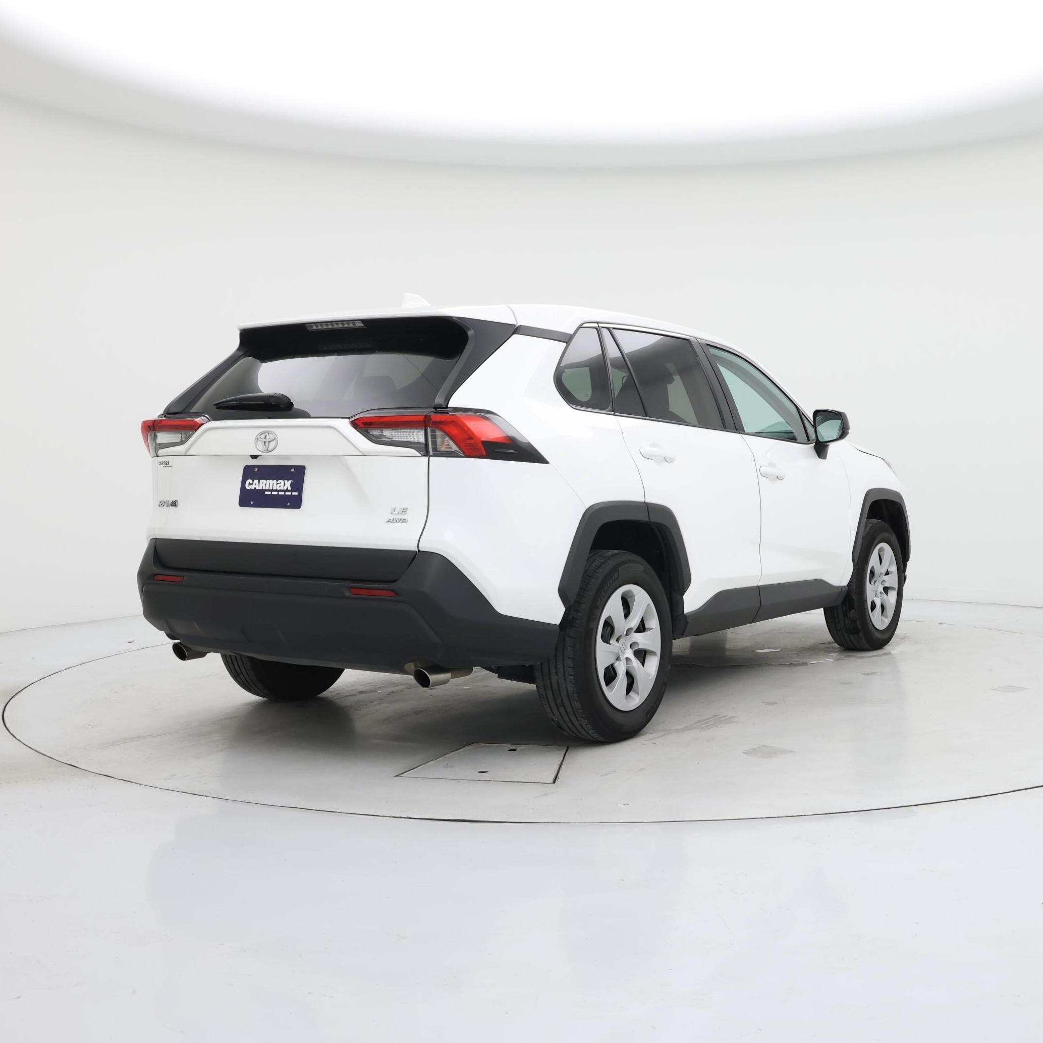 Thumbnail: 2024 Toyota RAV4 - 8