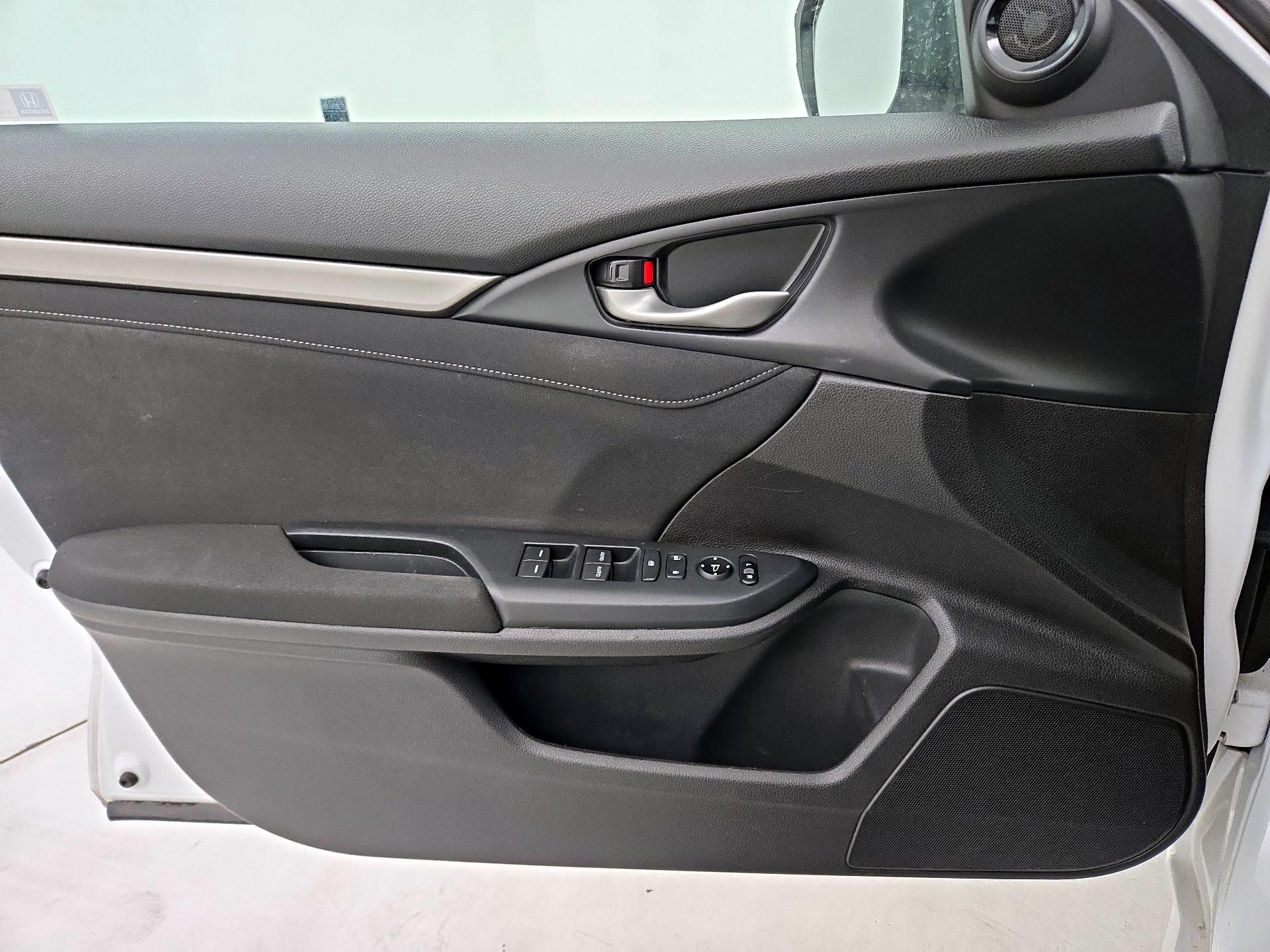 Thumbnail: 2020 Honda Civic - 12