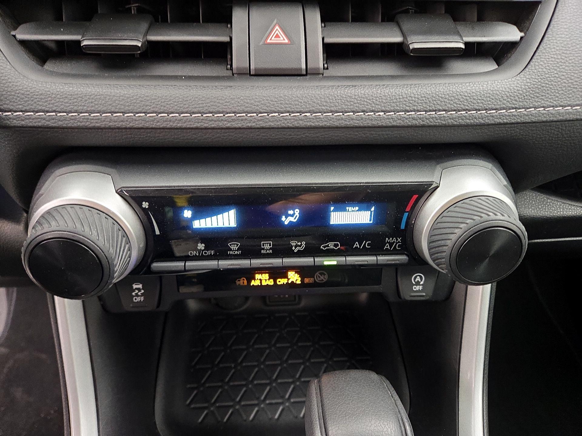 Thumbnail: 2024 Toyota RAV4 - 16