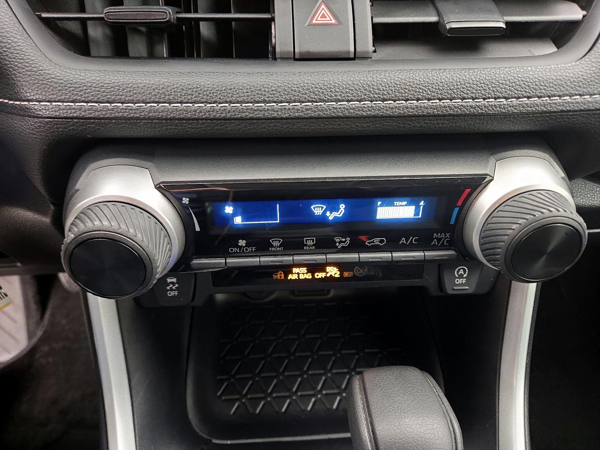 Thumbnail: 2024 Toyota RAV4 - 16