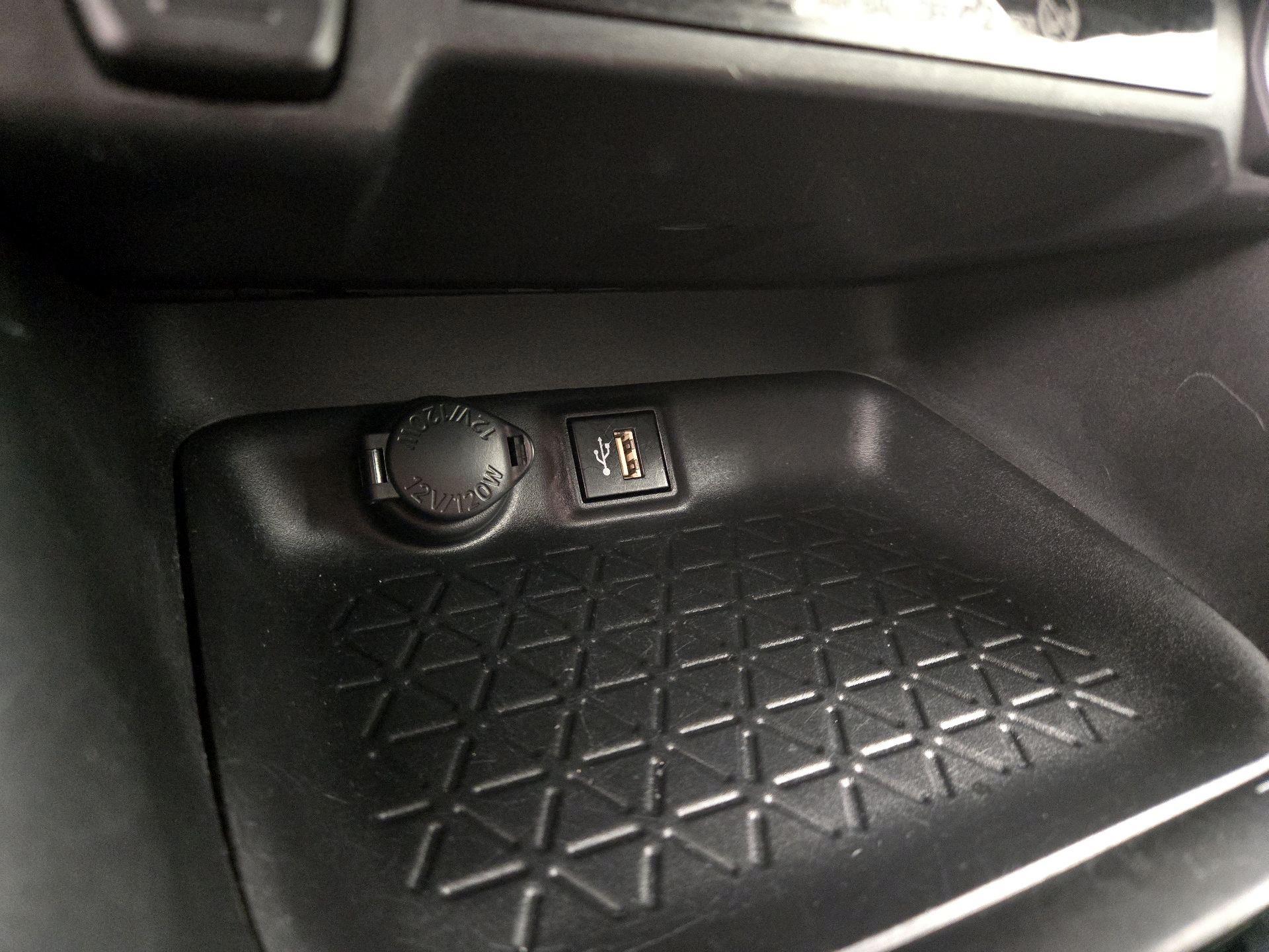 Thumbnail: 2024 Toyota RAV4 - 18