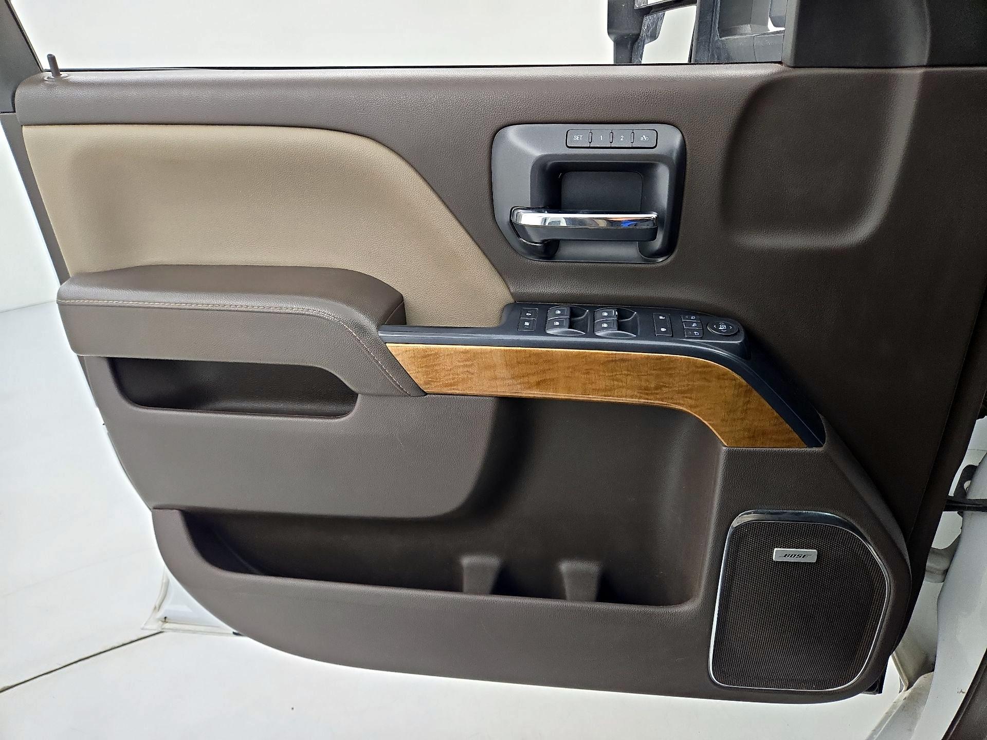 Thumbnail: 2019 Chevrolet Silverado 3500 - 12