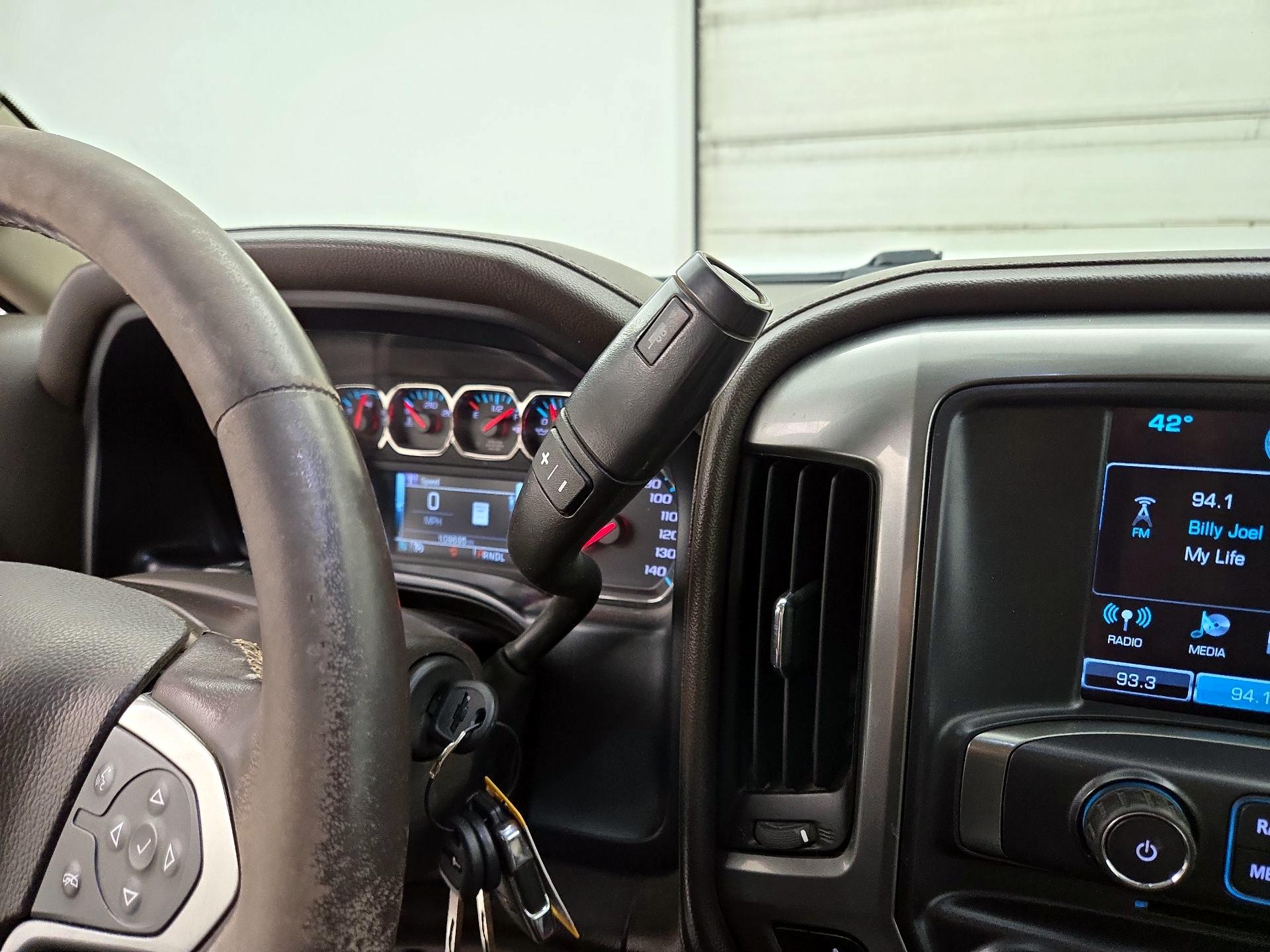 Thumbnail: 2019 Chevrolet Silverado 3500 - 17