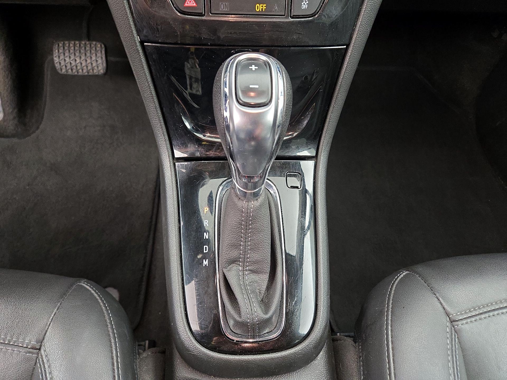 Thumbnail: 2018 Buick Encore - 17