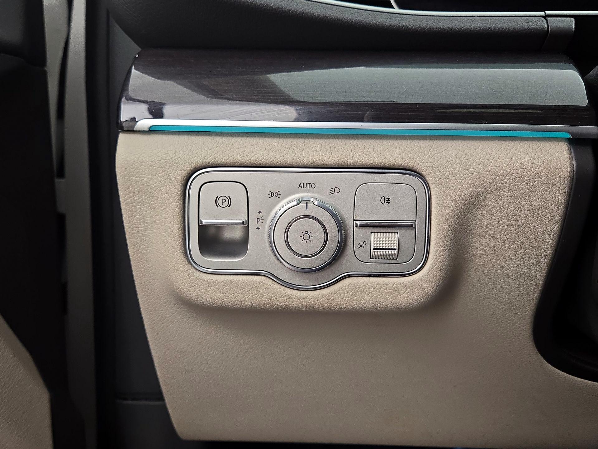 Thumbnail: 2020 Mercedes-Benz GLE - 13