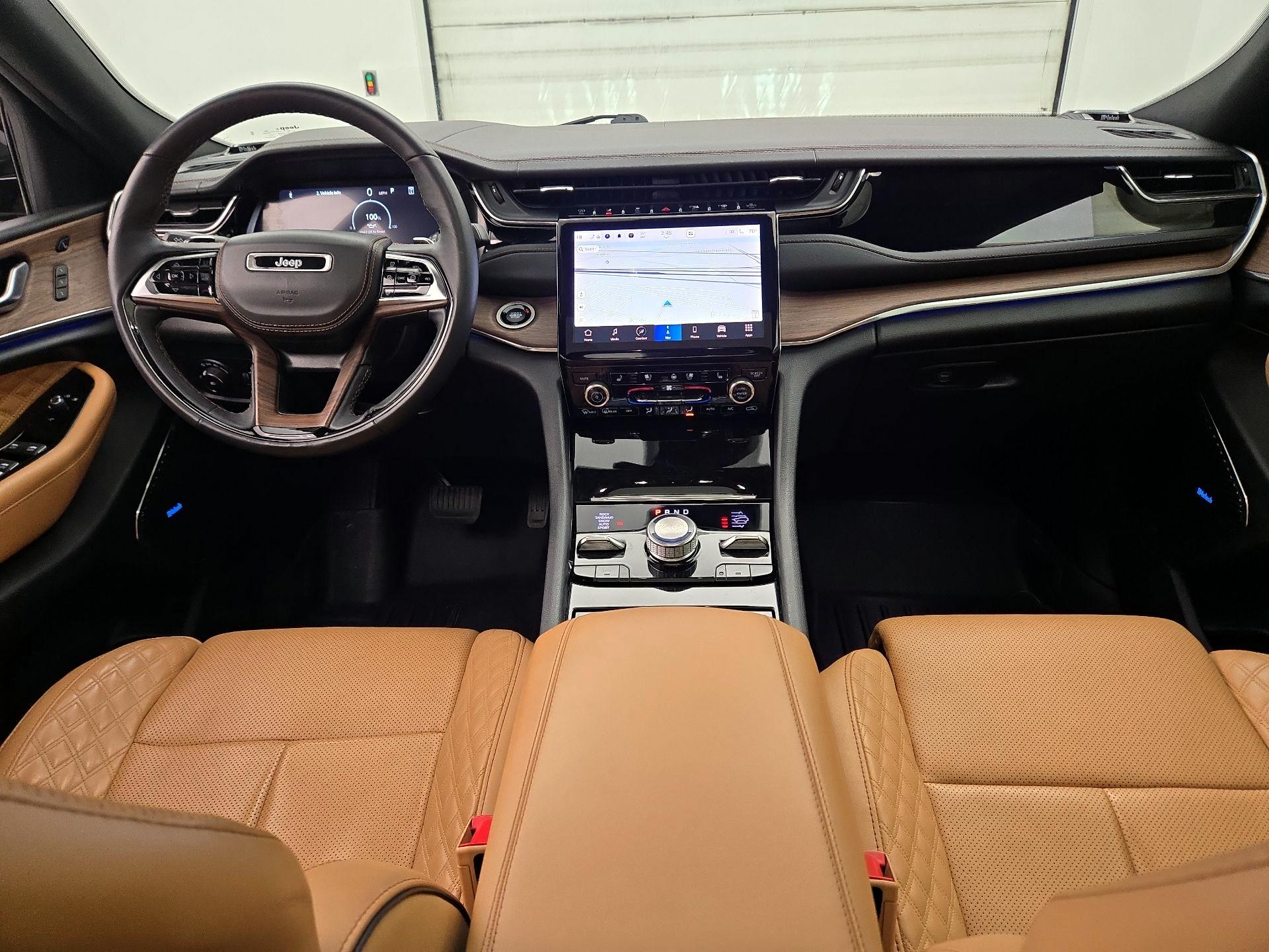 Thumbnail: 2023 Jeep Grand Cherokee L - 9