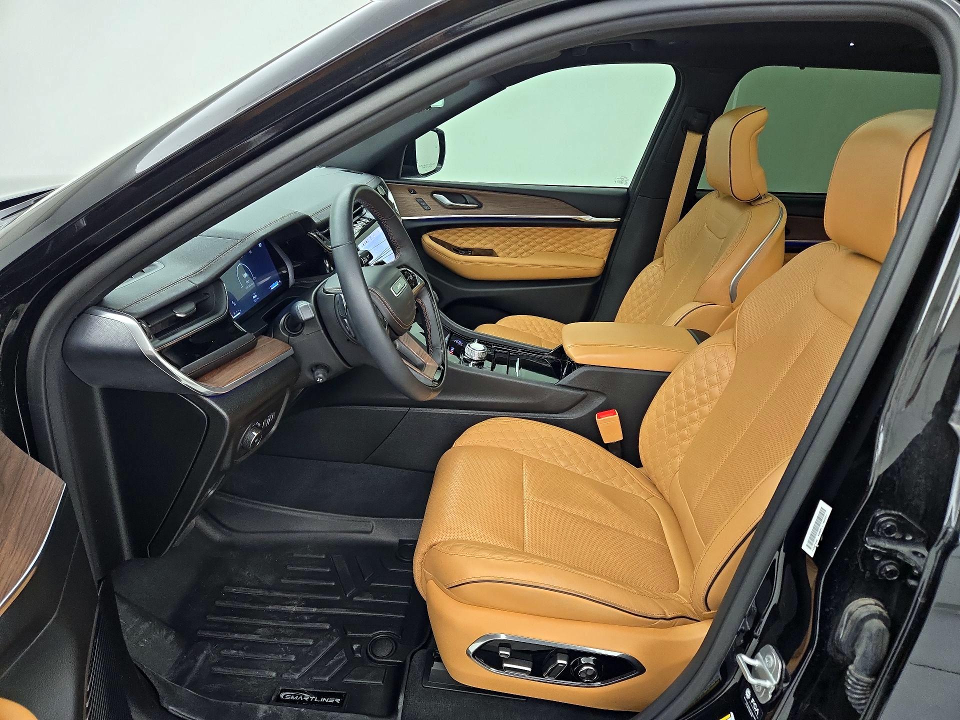 Thumbnail: 2023 Jeep Grand Cherokee L - 11