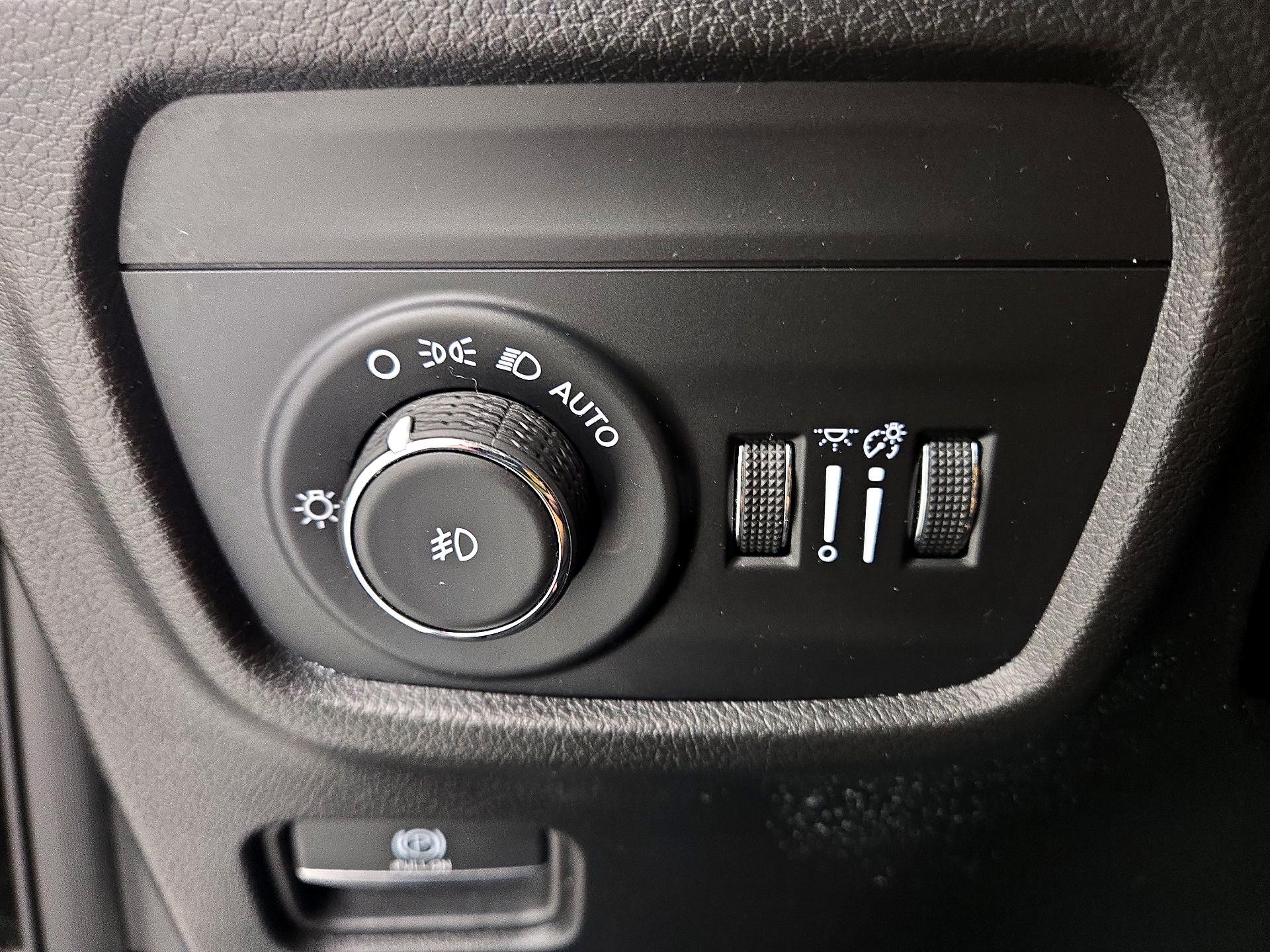 Thumbnail: 2023 Jeep Grand Cherokee L - 13