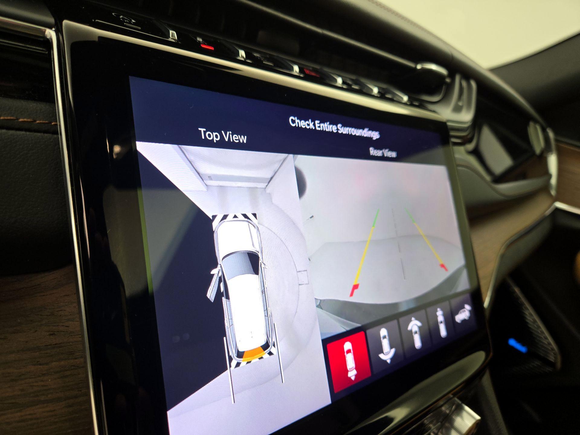 Thumbnail: 2023 Jeep Grand Cherokee L - 15