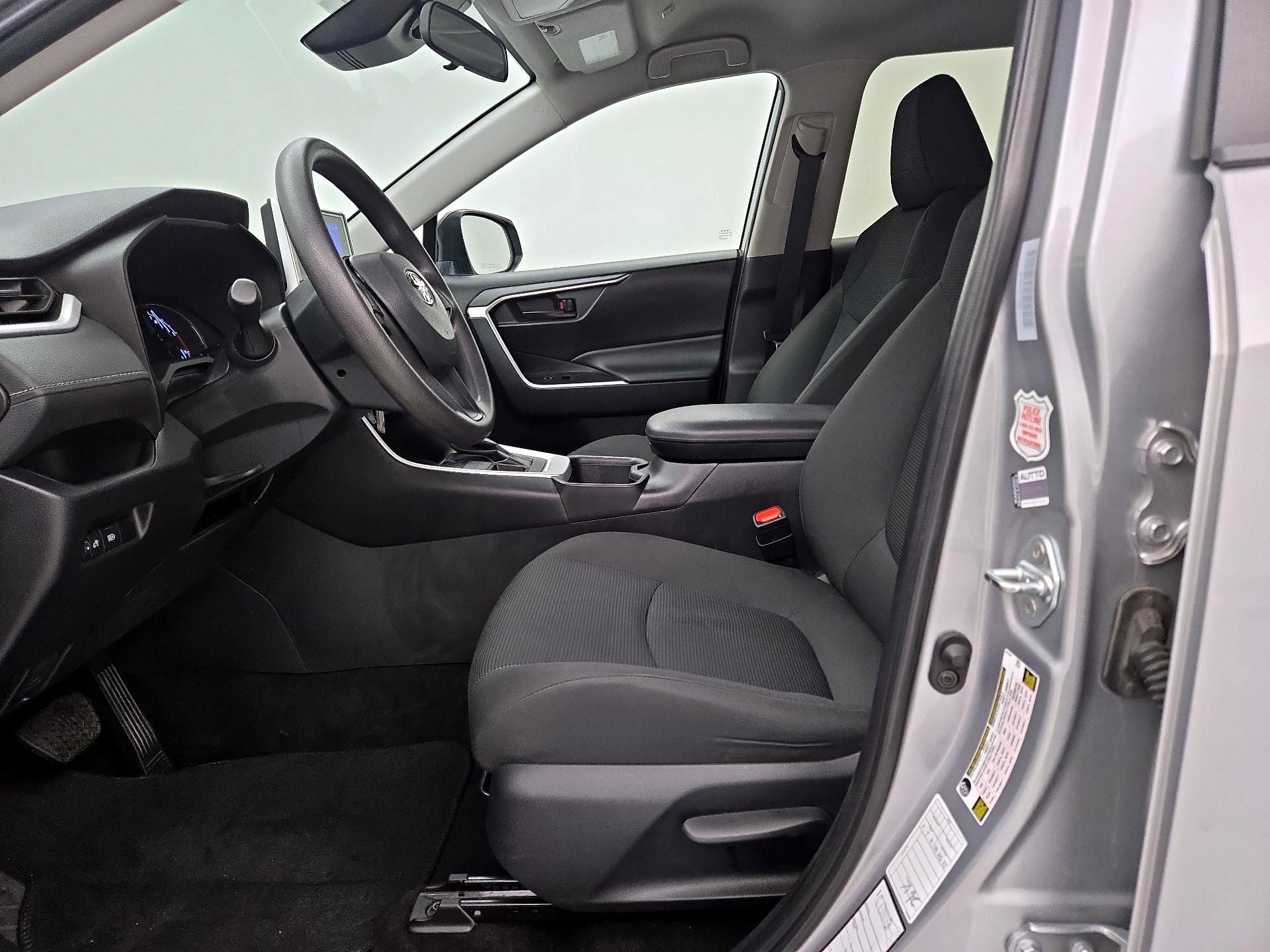 Thumbnail: 2024 Toyota RAV4 - 11