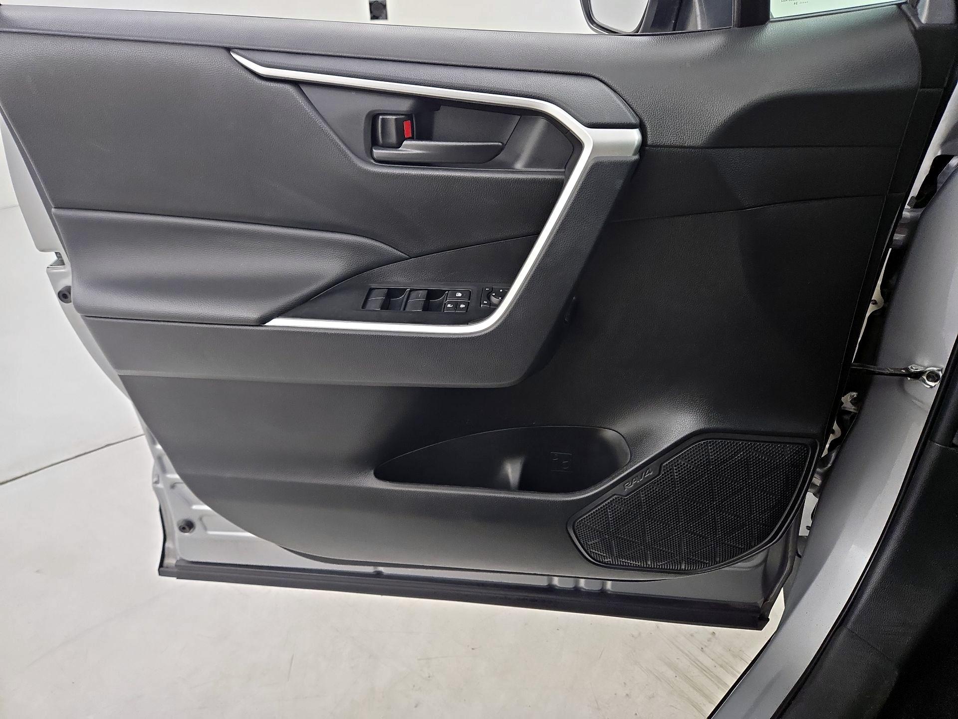 Thumbnail: 2024 Toyota RAV4 - 12