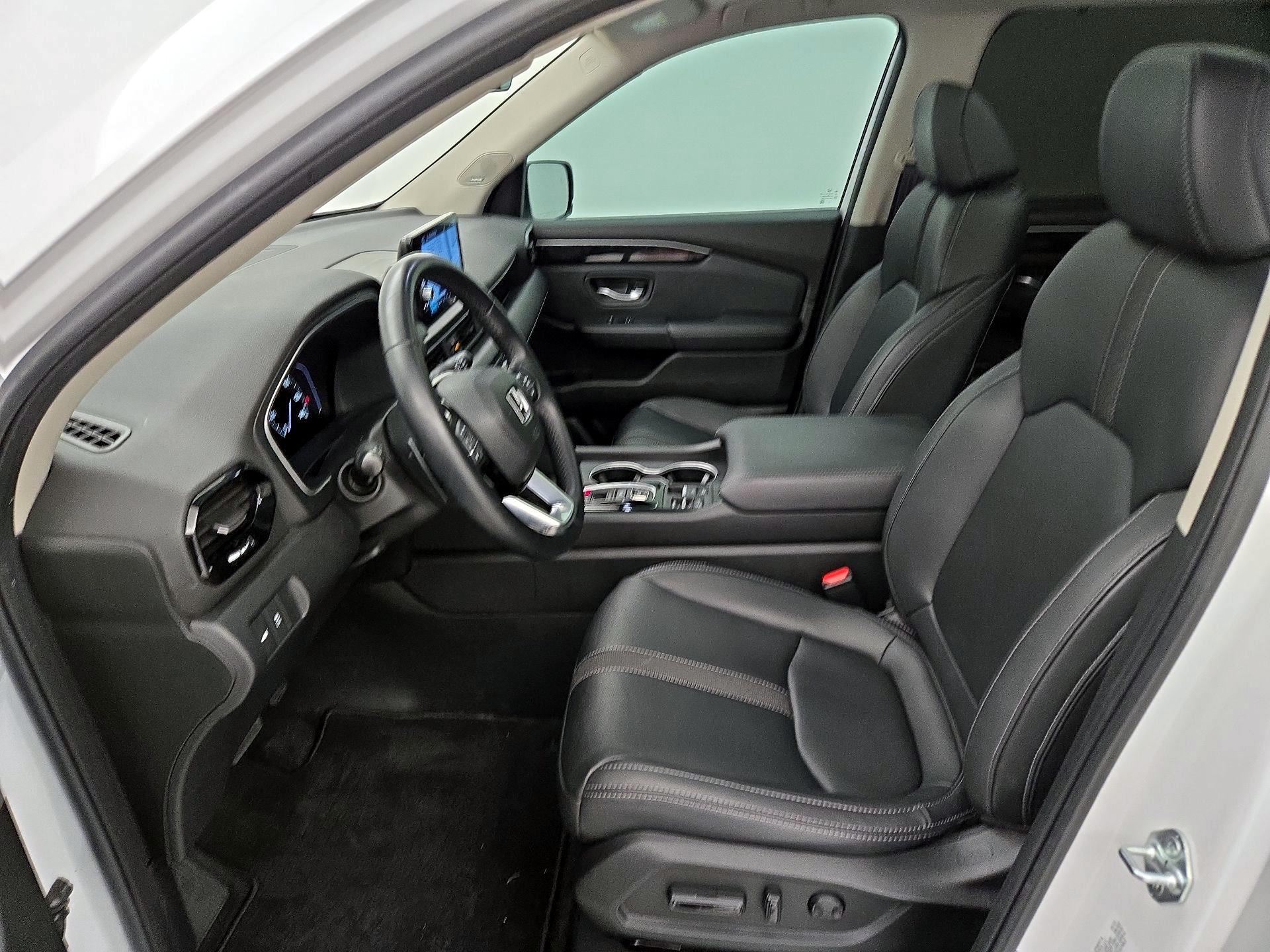 Thumbnail: 2023 Honda Pilot - 11