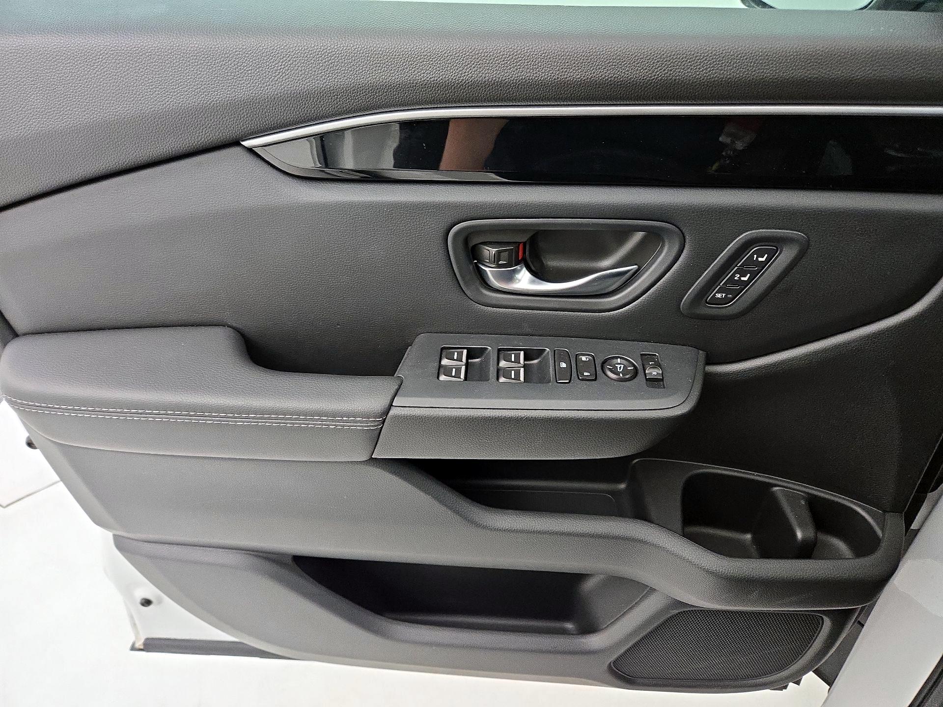 Thumbnail: 2023 Honda Pilot - 12