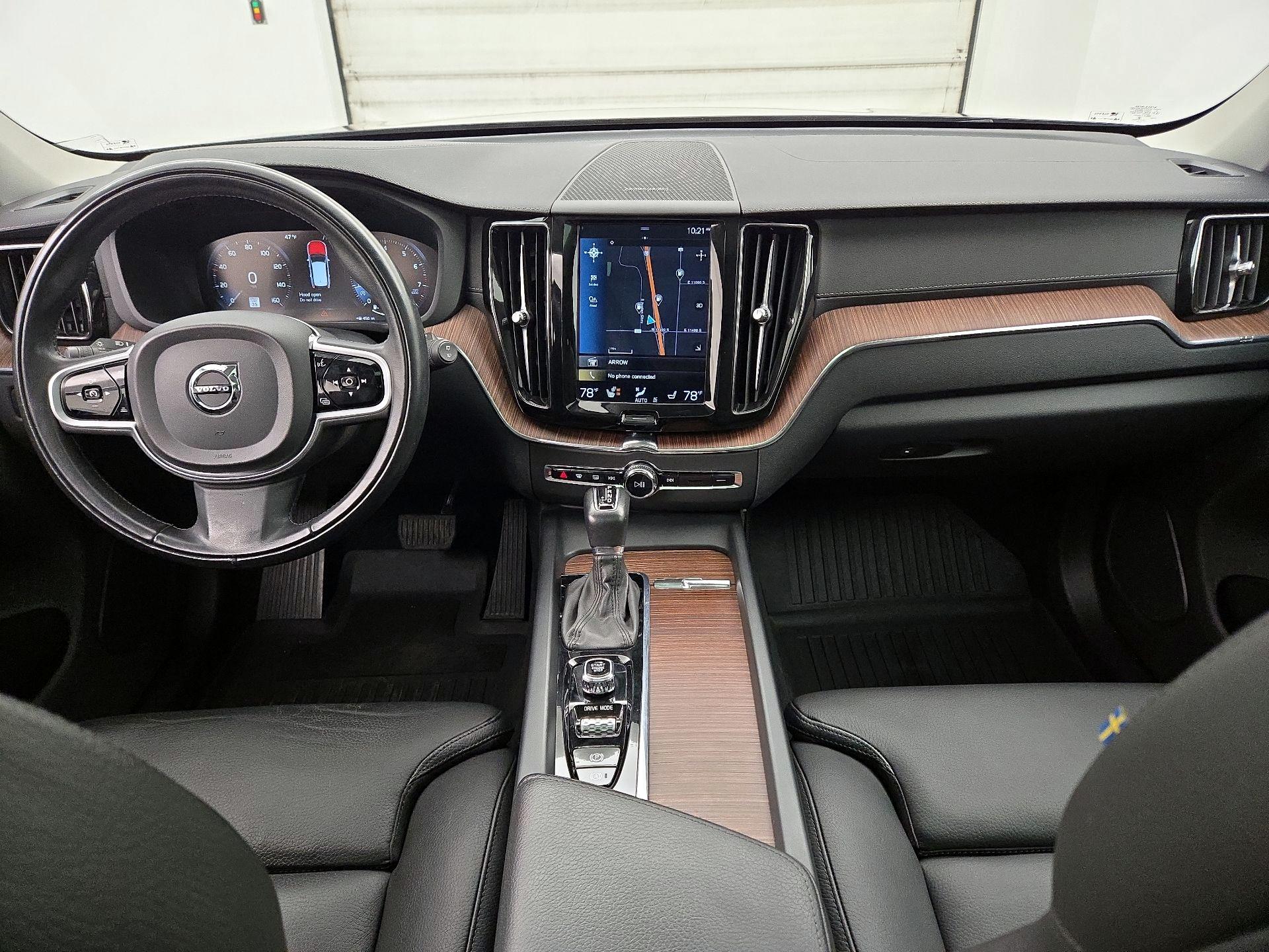 Thumbnail: 2020 Volvo XC60 - 9