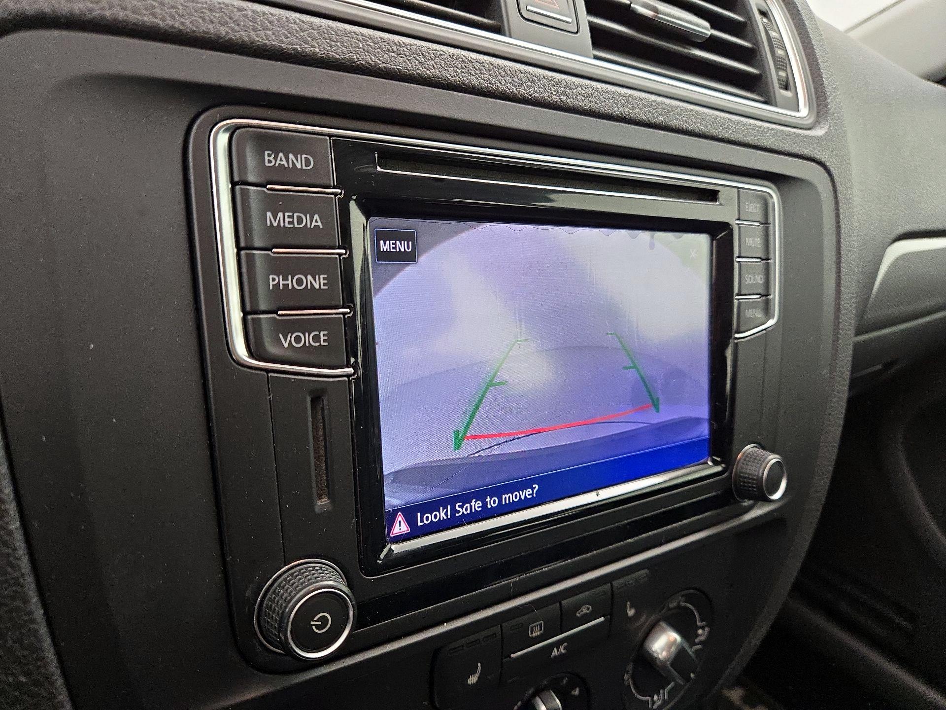 Thumbnail: 2017 Volkswagen Jetta - 14