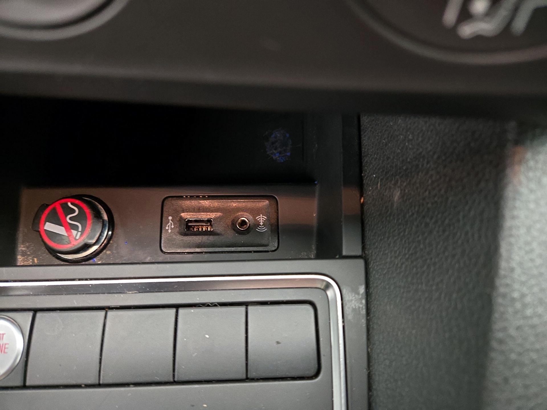 Thumbnail: 2017 Volkswagen Jetta - 18