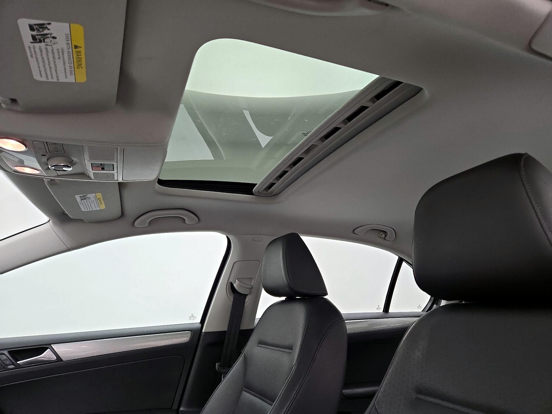 Thumbnail: 2017 Volkswagen Jetta - 19