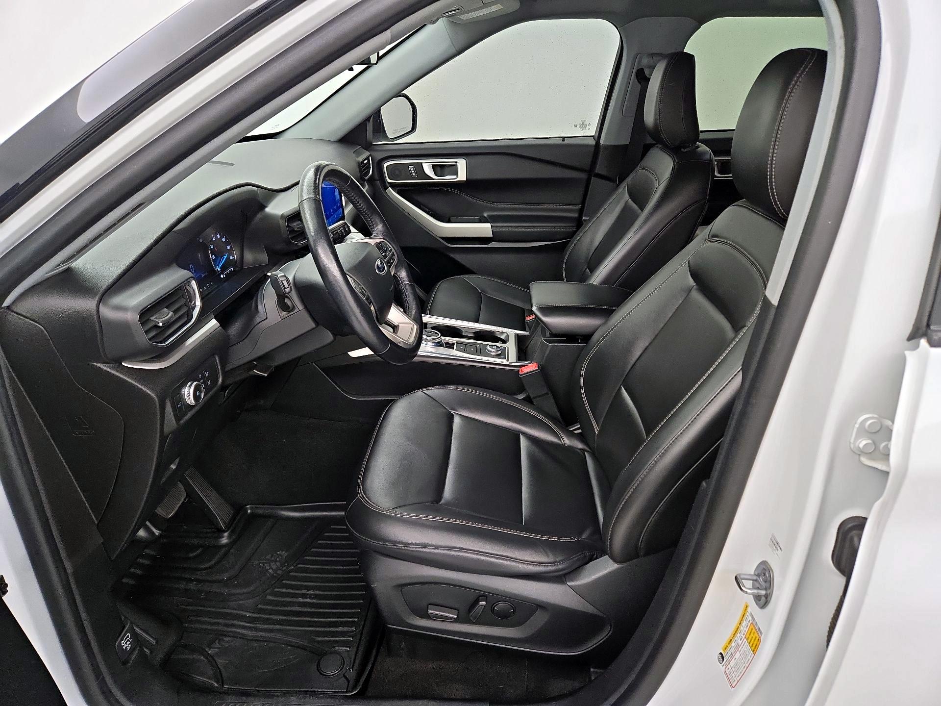 Thumbnail: 2022 Ford Explorer - 11