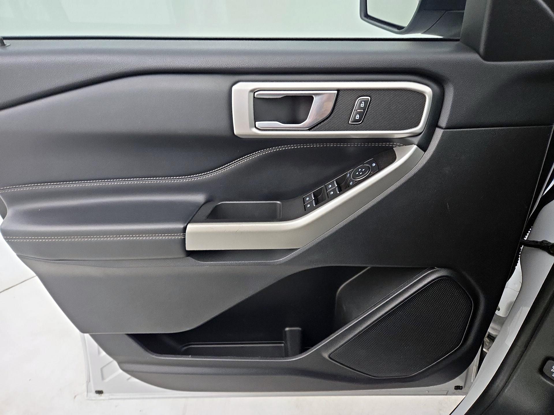 Thumbnail: 2022 Ford Explorer - 12