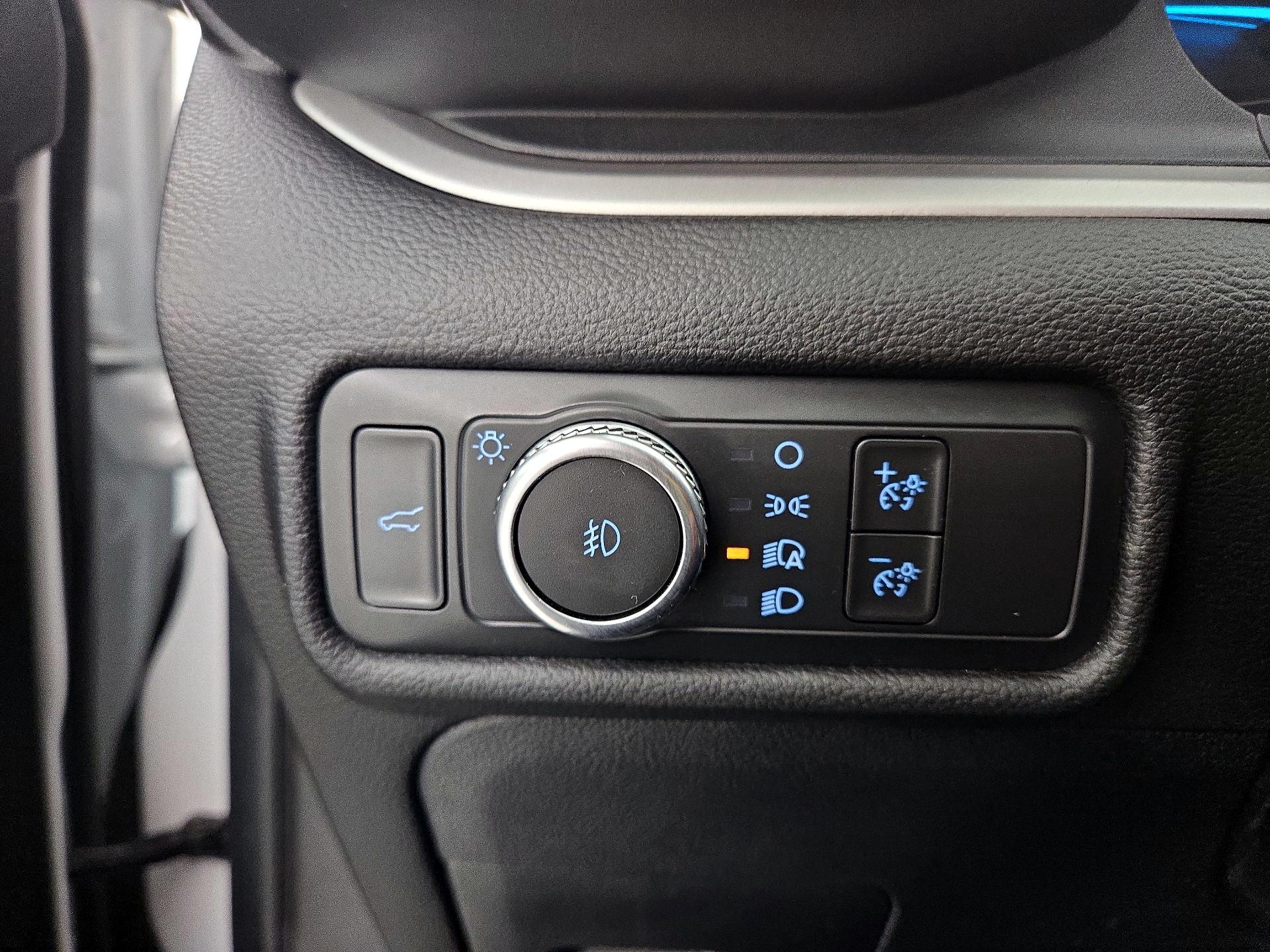 Thumbnail: 2022 Ford Explorer - 13