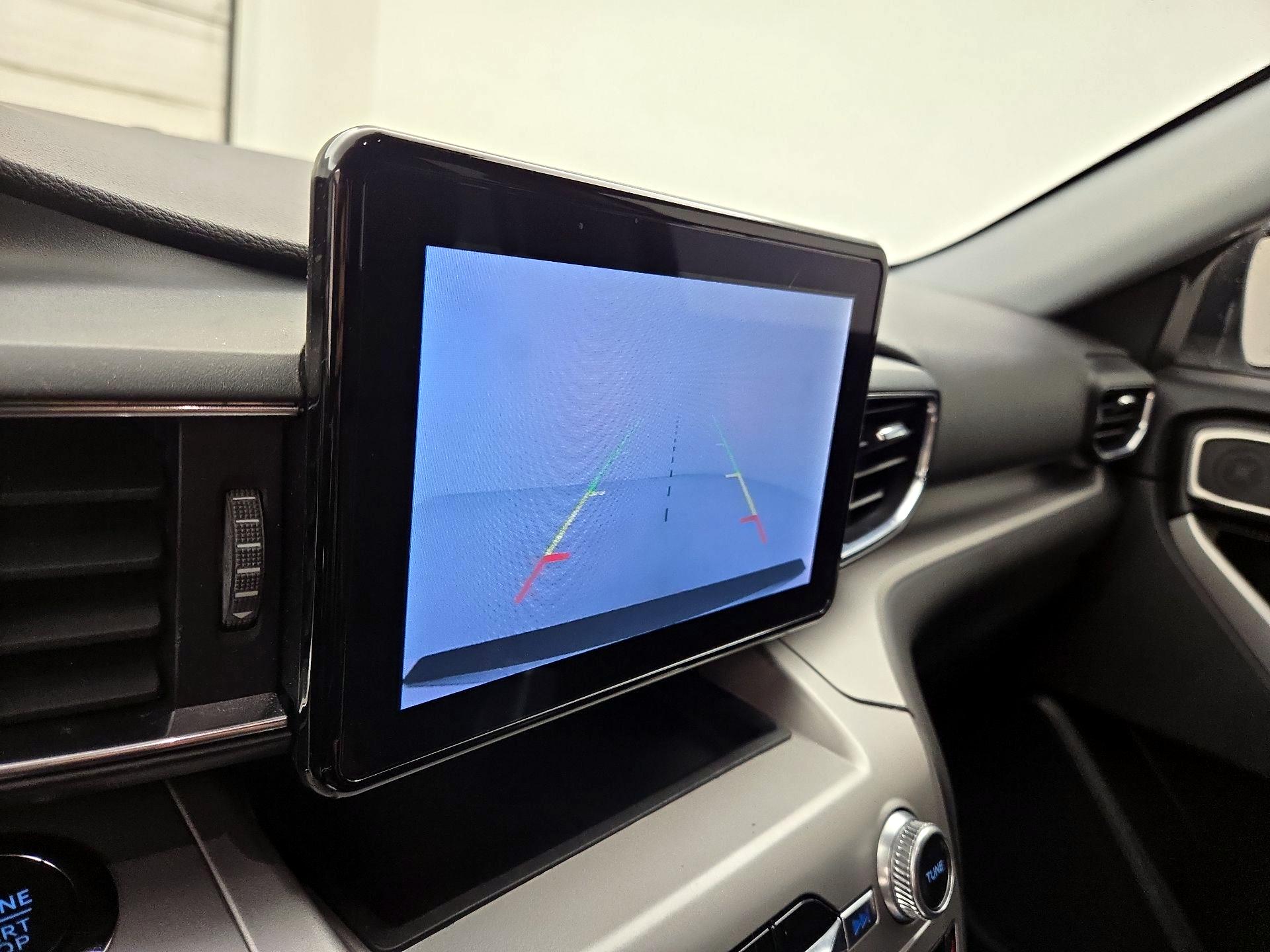 Thumbnail: 2022 Ford Explorer - 14