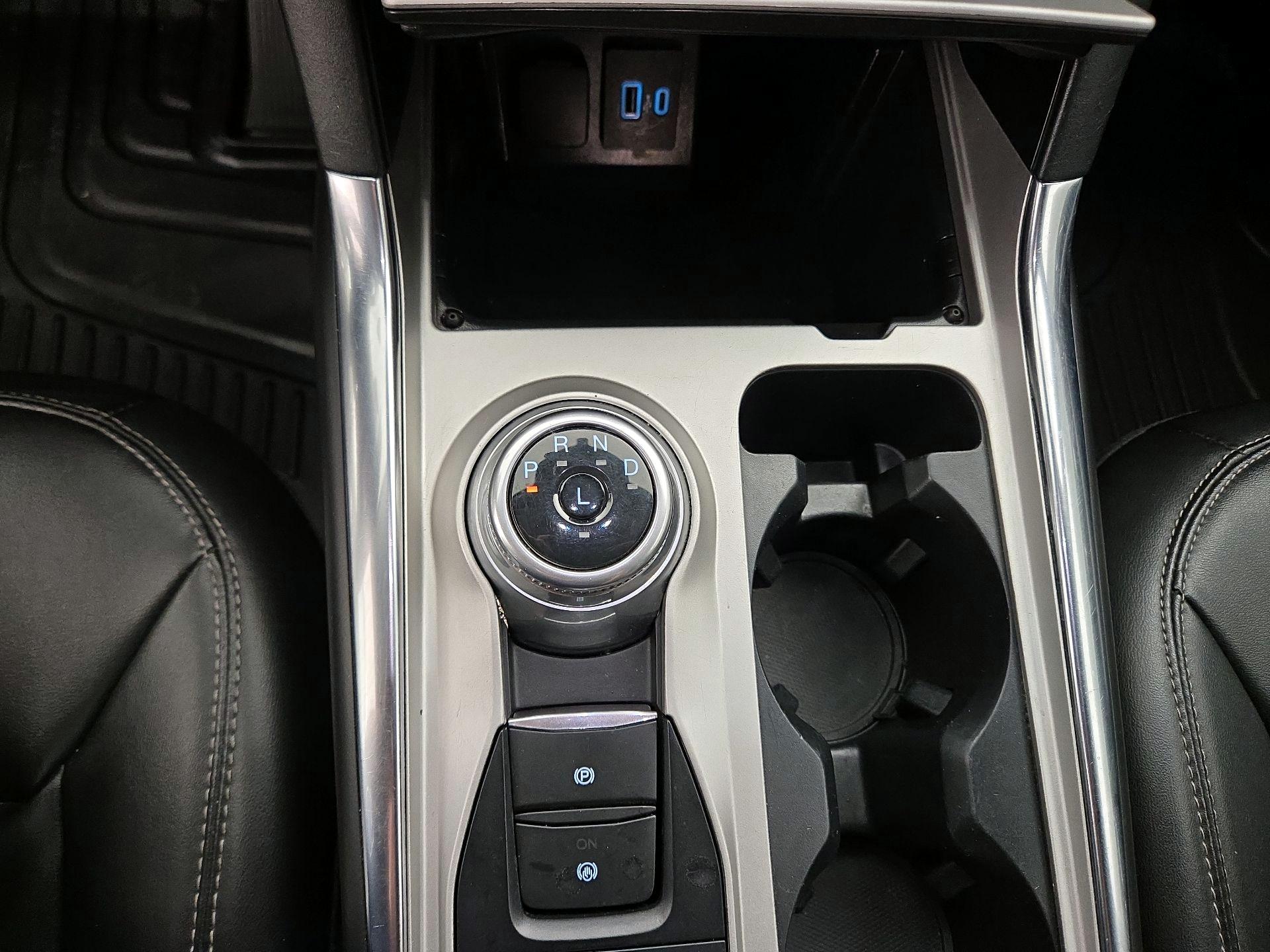 Thumbnail: 2022 Ford Explorer - 17