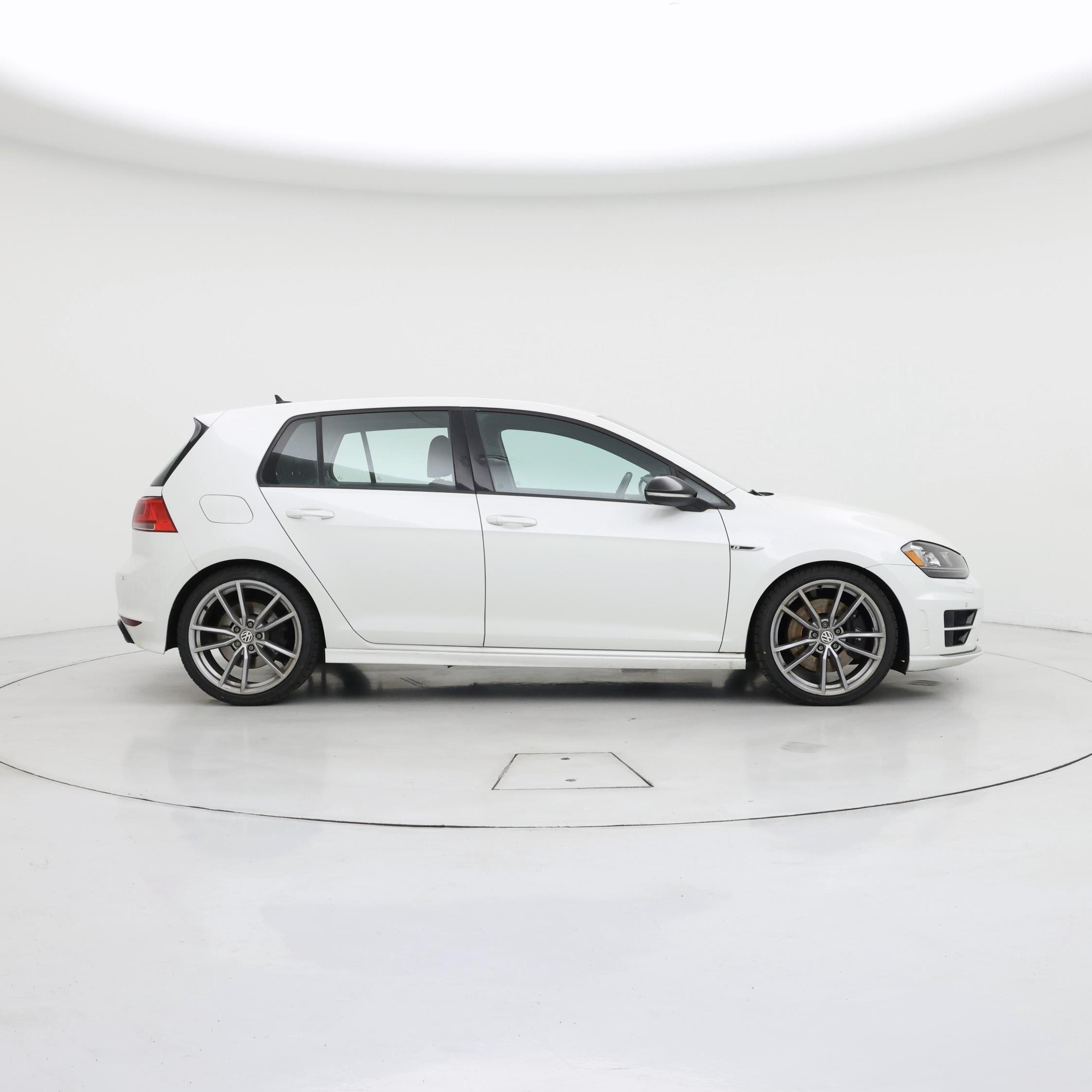 Thumbnail: 2017 Volkswagen Golf - 7