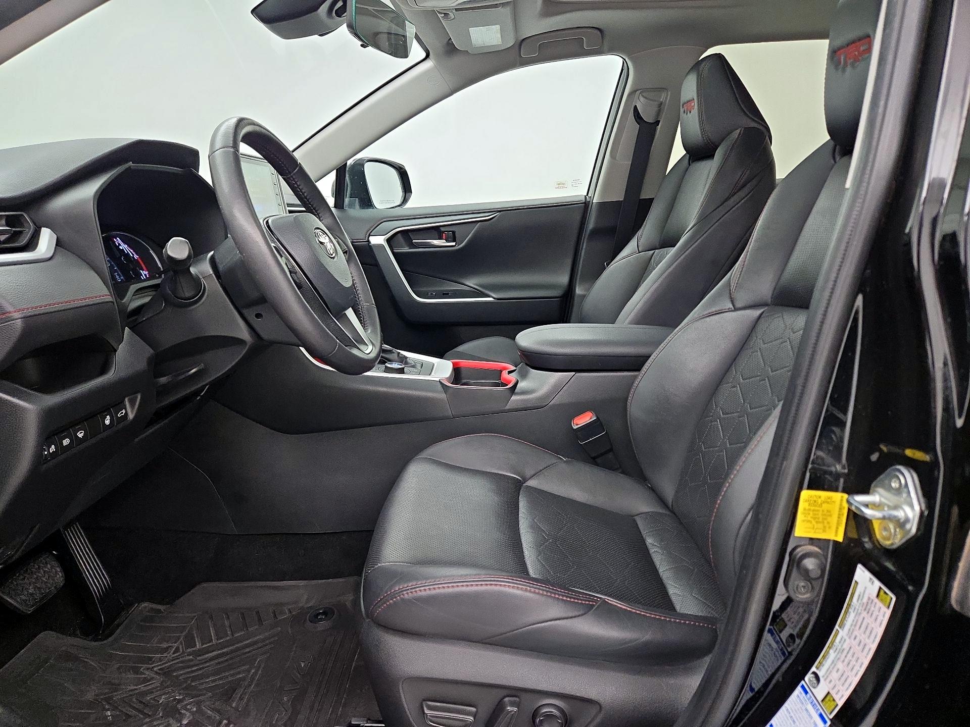 Thumbnail: 2021 Toyota RAV4 - 11