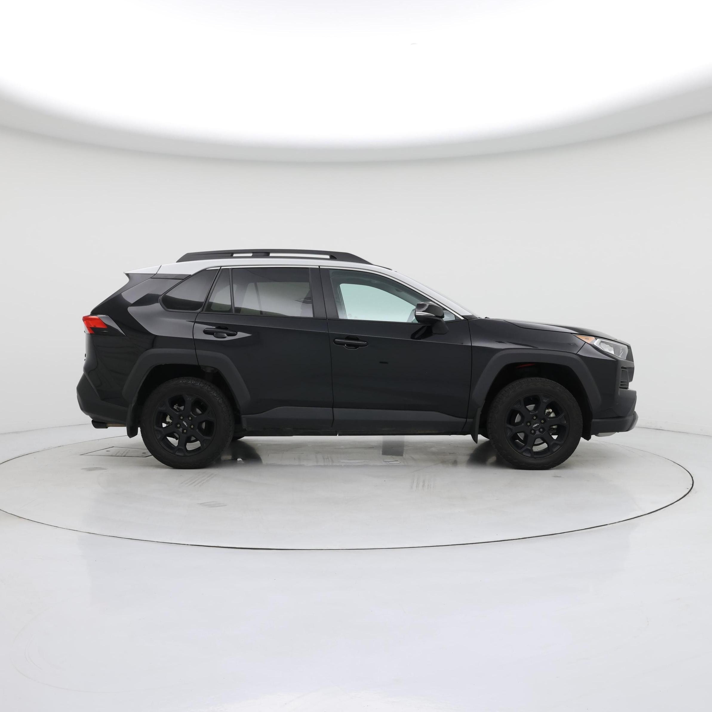 Thumbnail: 2021 Toyota RAV4 - 7